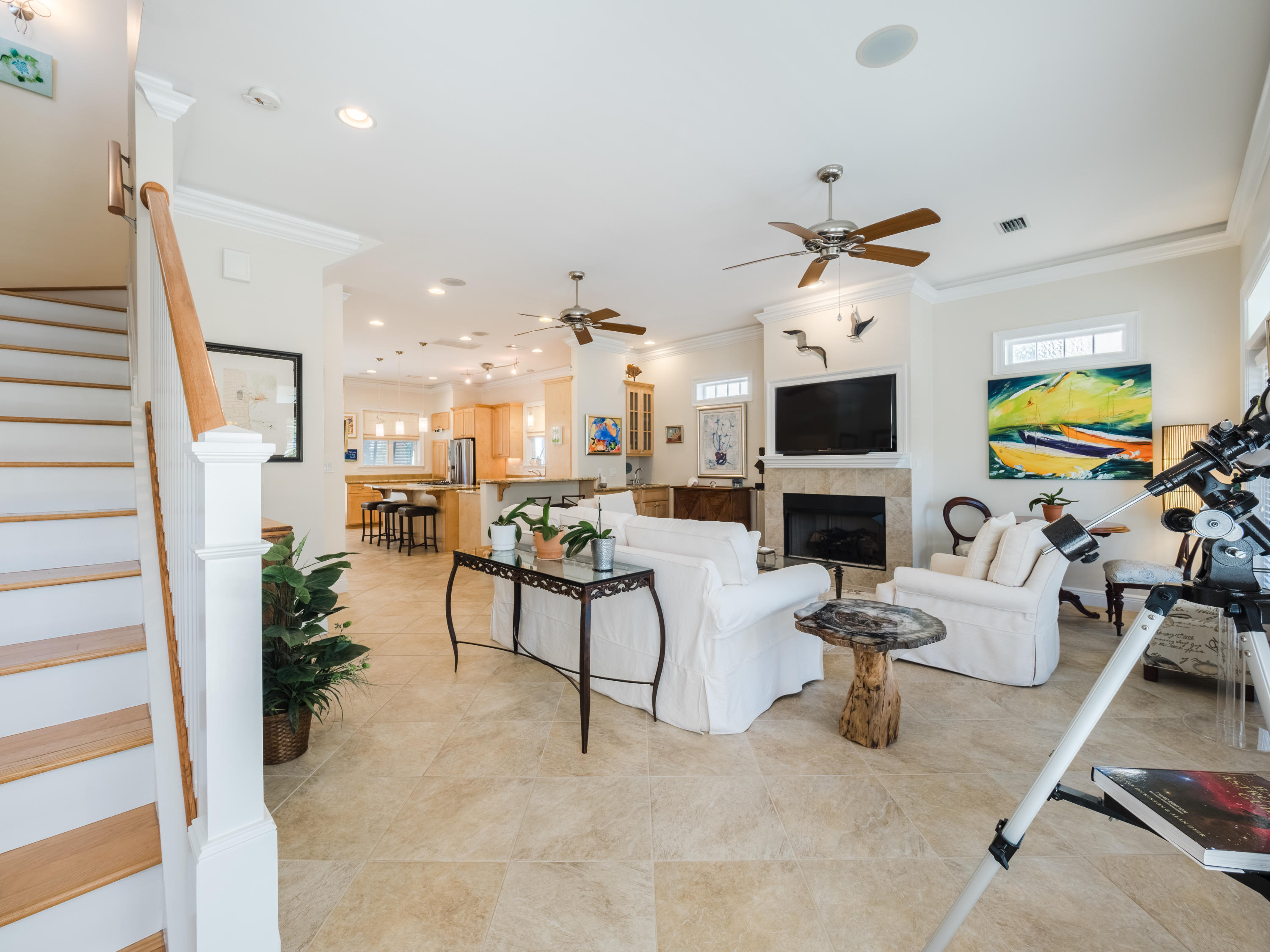 MARAVILLA SHORES - Residential