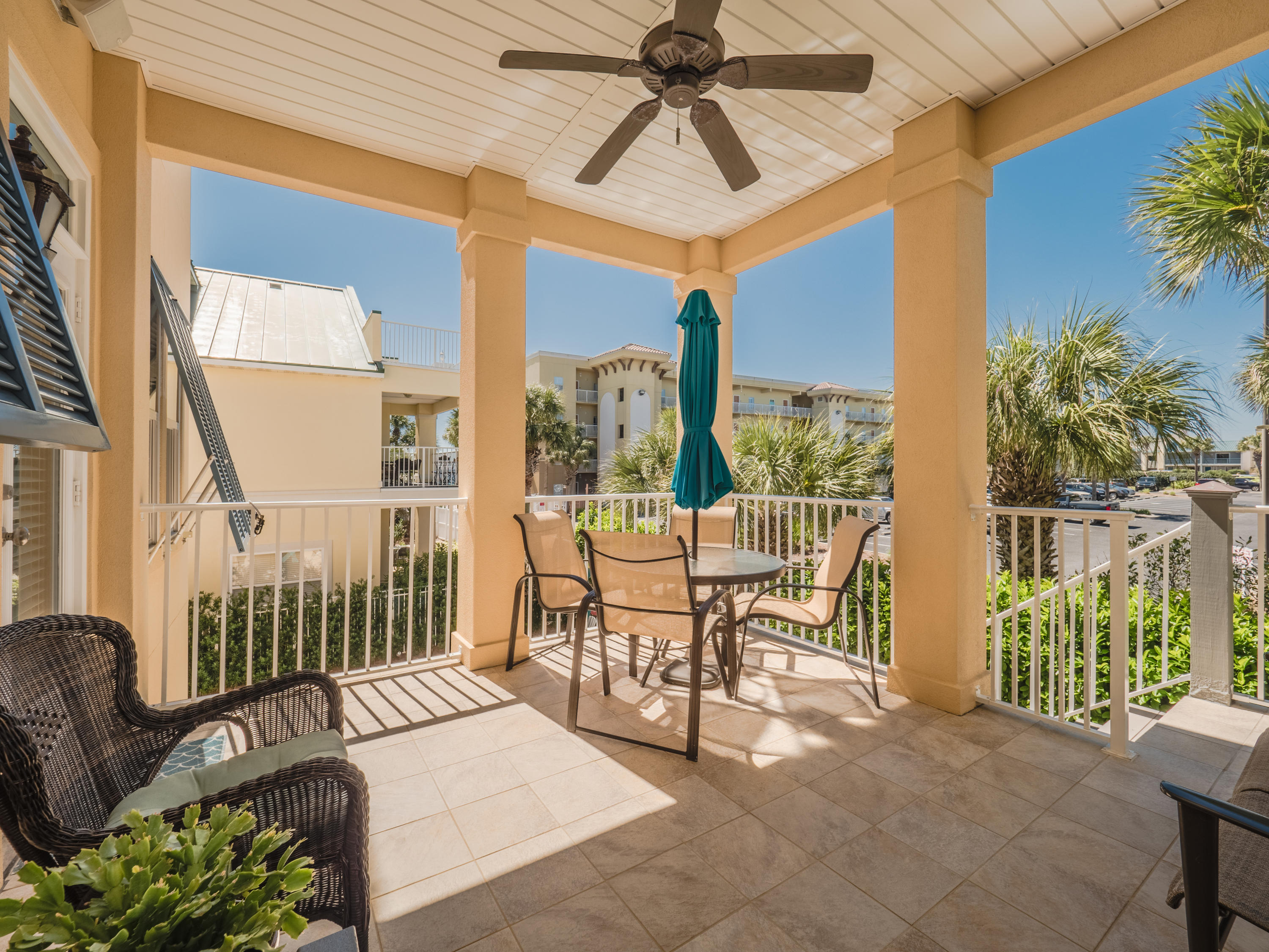 MARAVILLA SHORES - Residential