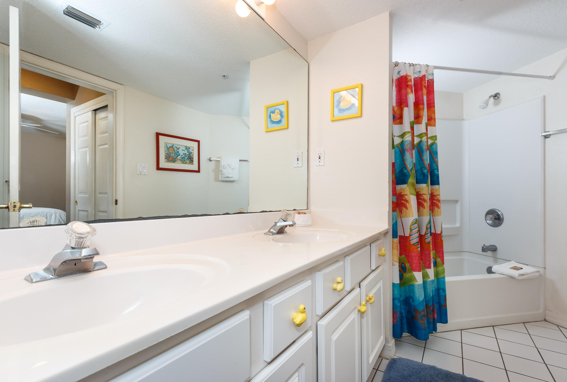 ISLANDER BEACH RESORT PH 2 - Residential