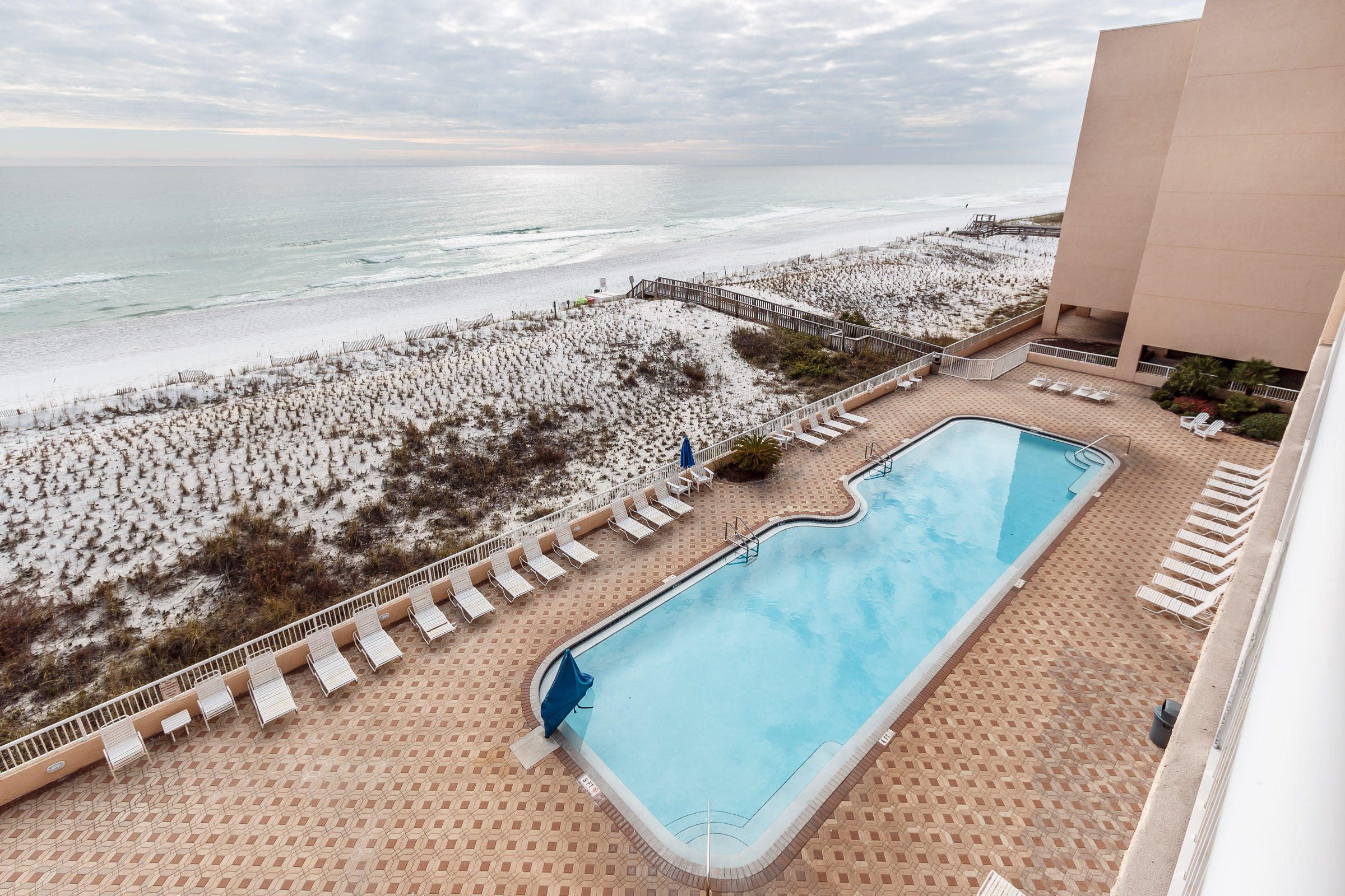 ISLANDER BEACH RESORT PH 2 - Residential