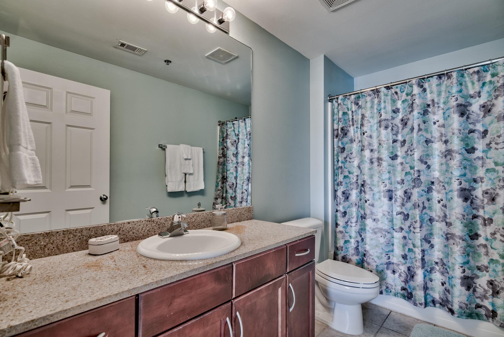 Laketown Wharf - Residential