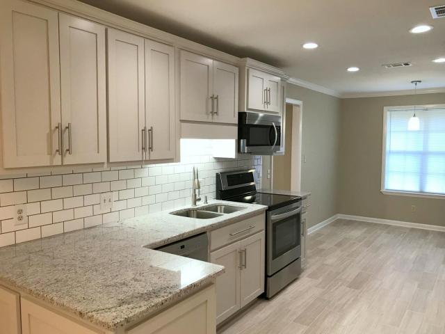 TOM KING ESTATES - Residential