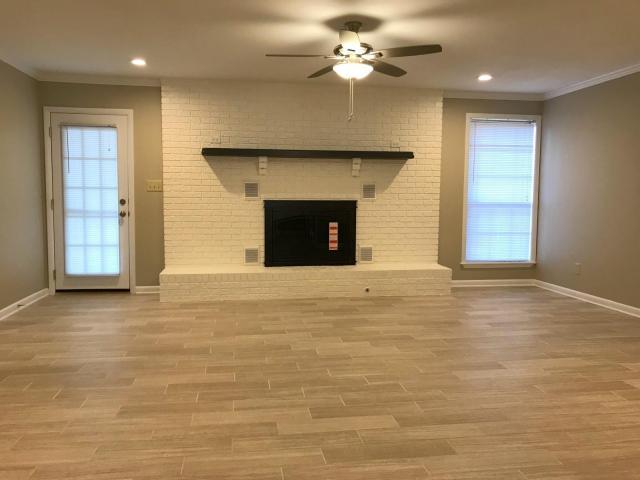 TOM KING ESTATES - Residential