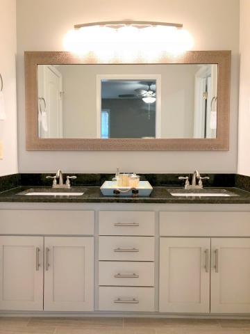 TOM KING ESTATES - Residential