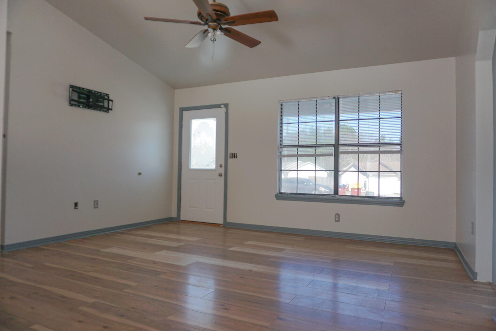 APLIN HEIGHTS S/D PH 2 - Residential Lease