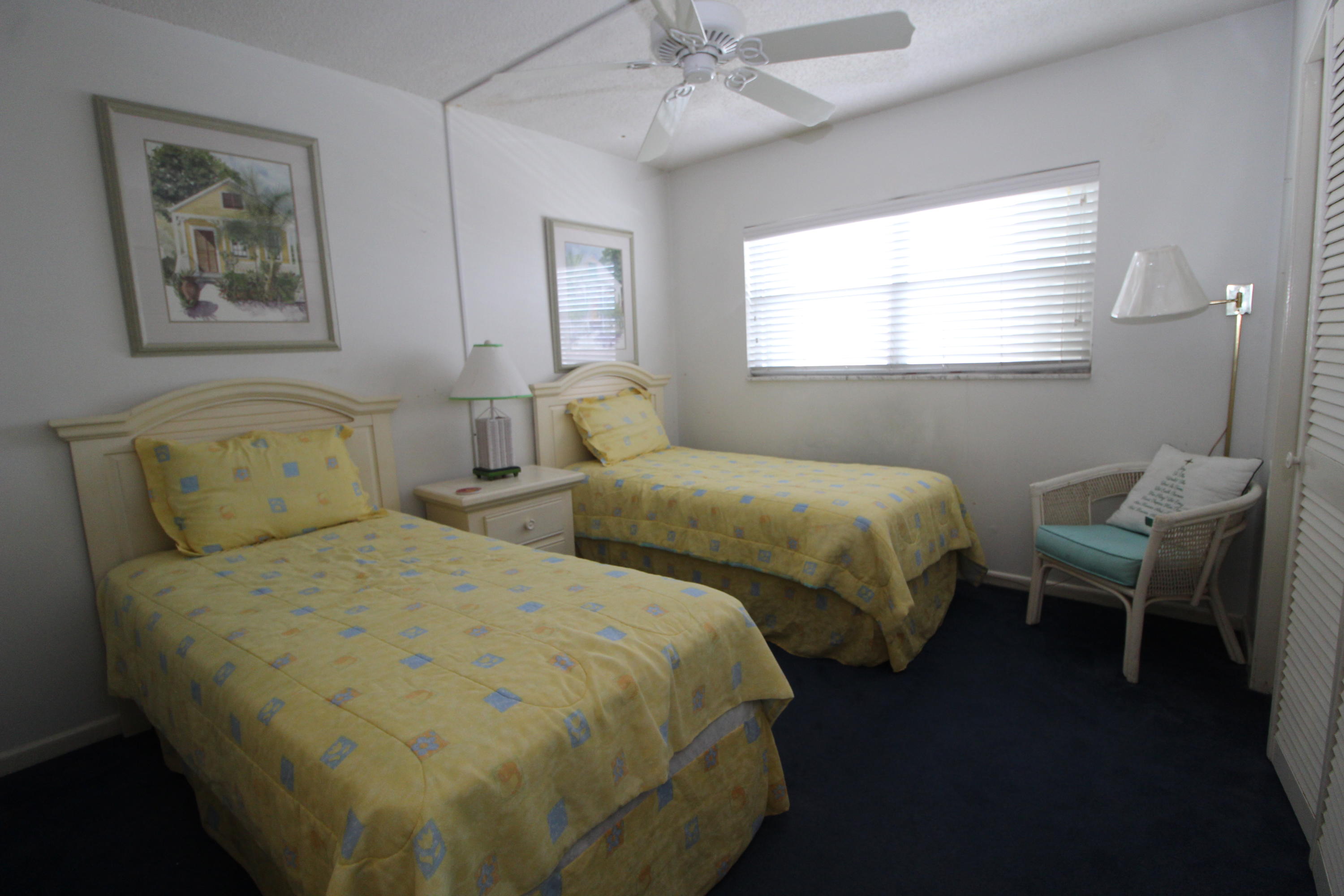 EL MATADOR CONDO - Residential