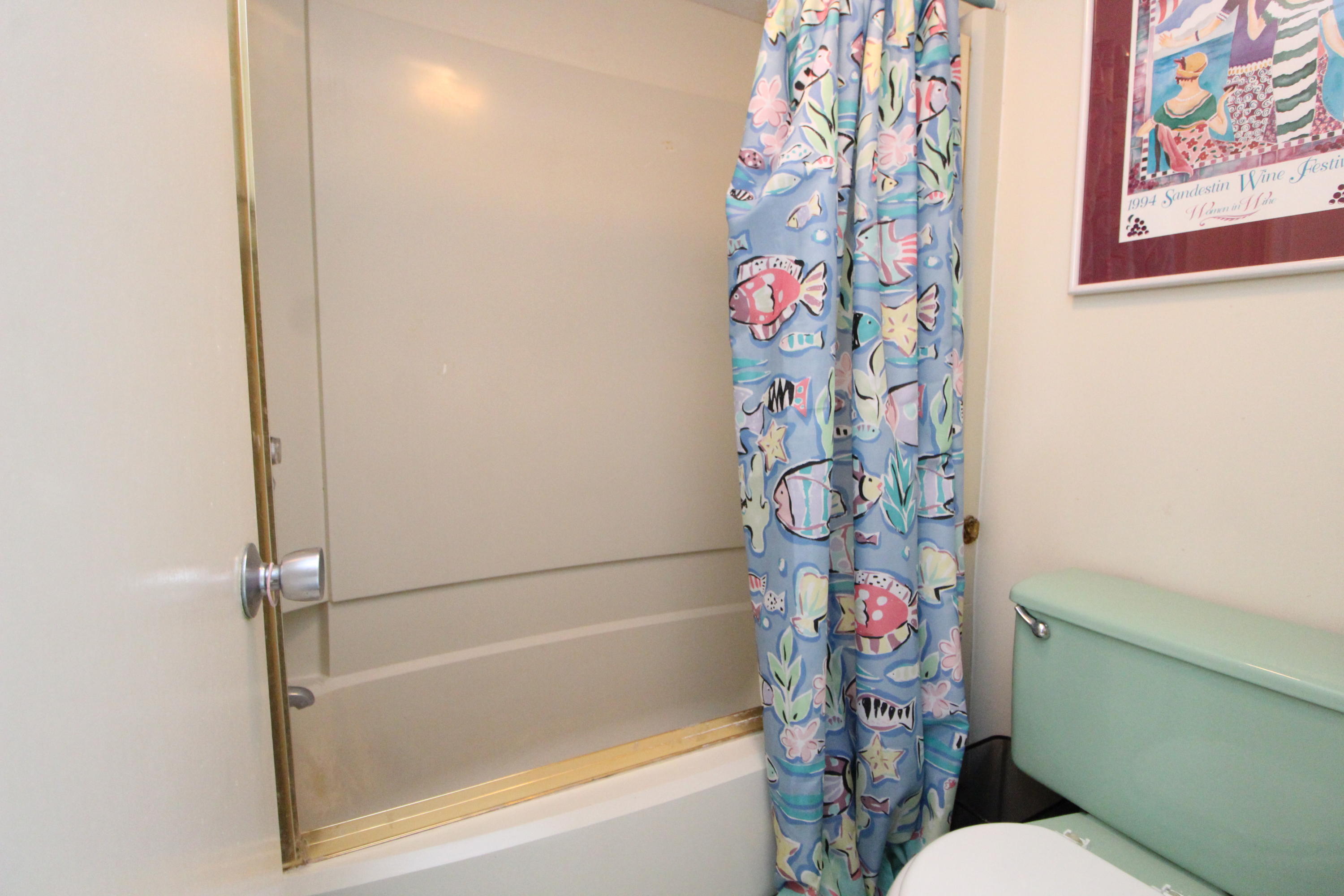 EL MATADOR CONDO - Residential