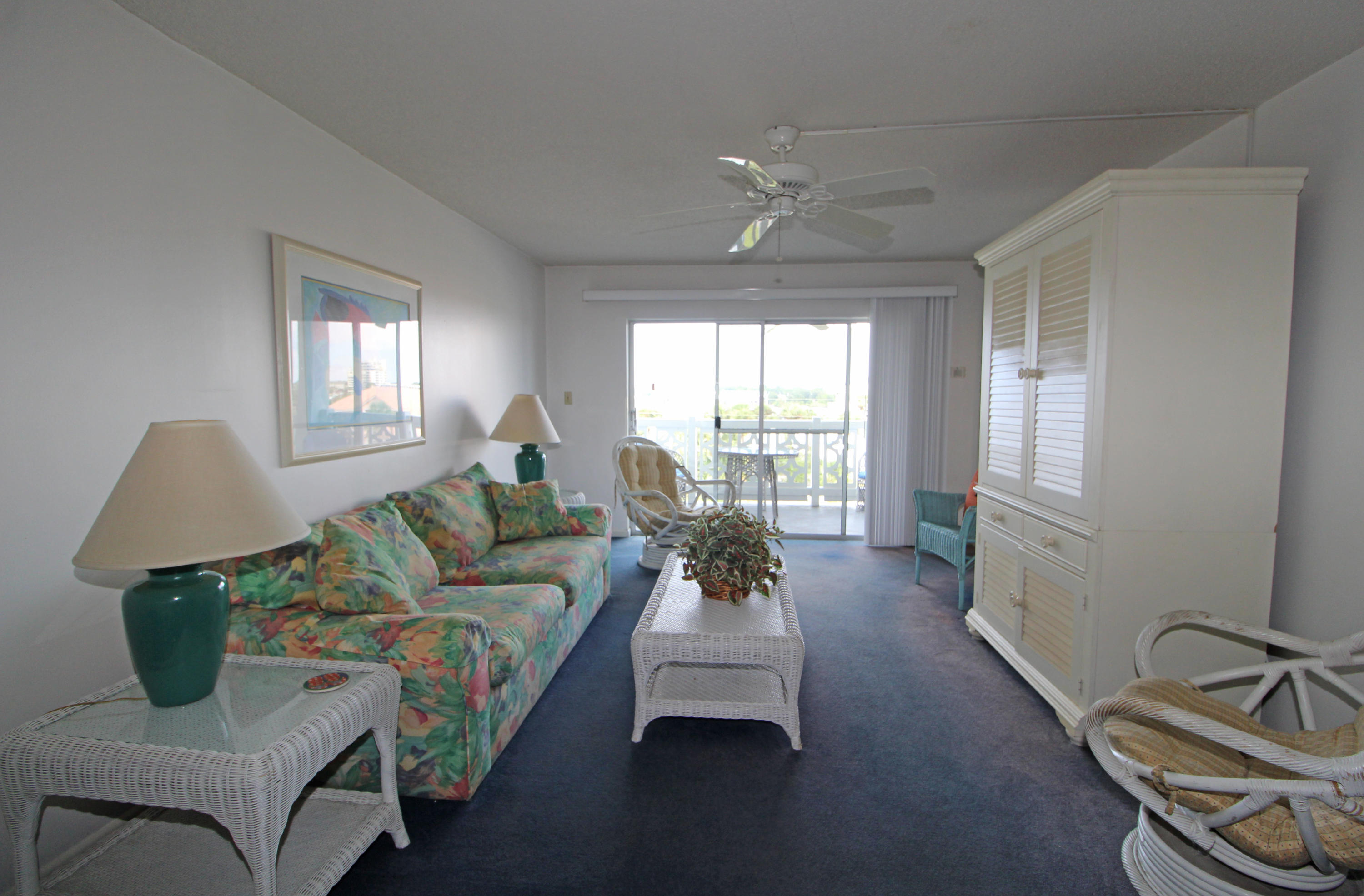 EL MATADOR CONDO - Residential