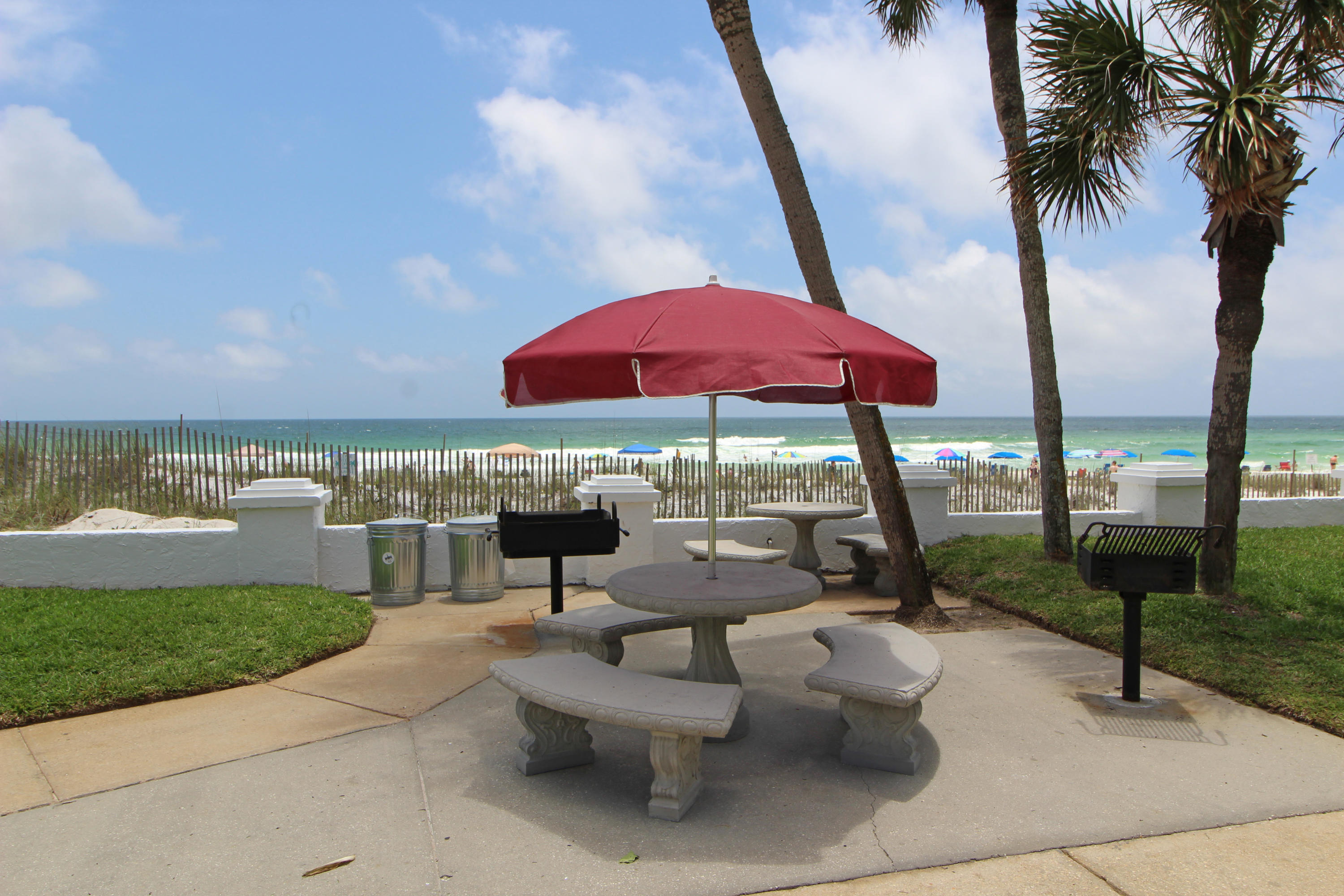 EL MATADOR CONDO - Residential