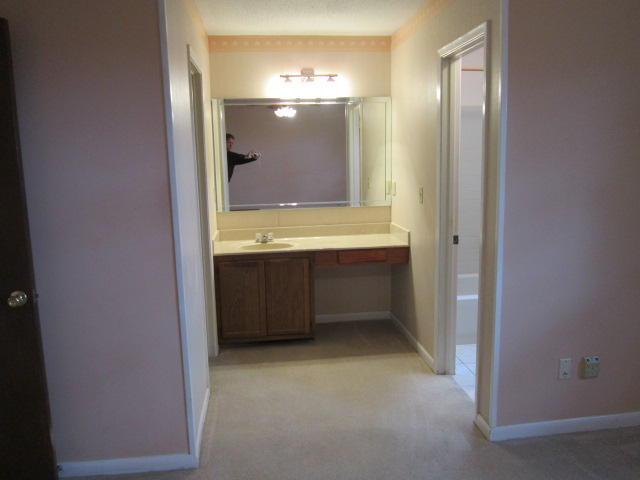 MARY ESTHER MANOR 1ST ADDN - Residential