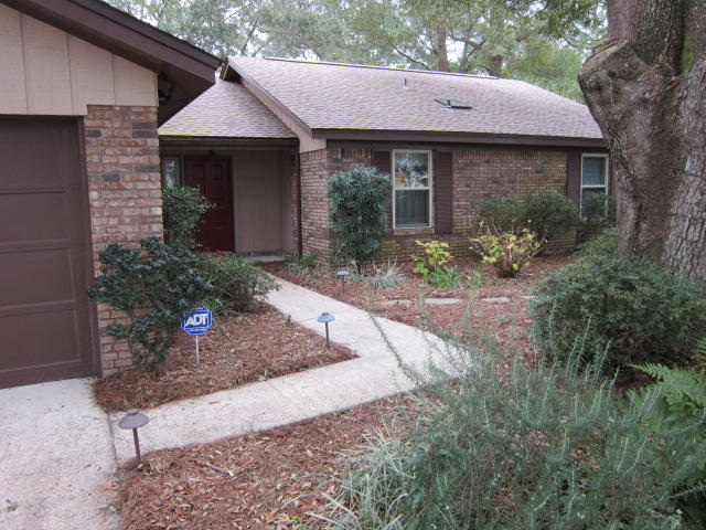 MARY ESTHER MANOR 1ST ADDN - Residential