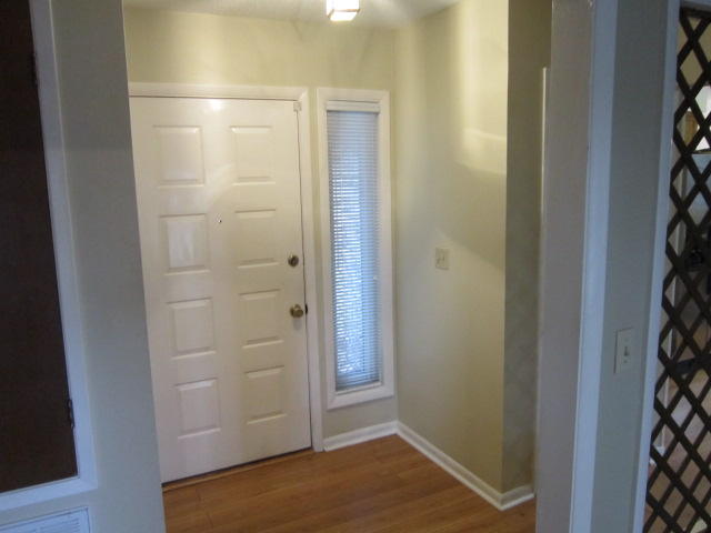 MARY ESTHER MANOR 1ST ADDN - Residential