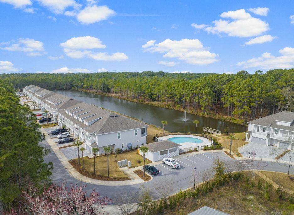 EASTERN LAKE - Residential