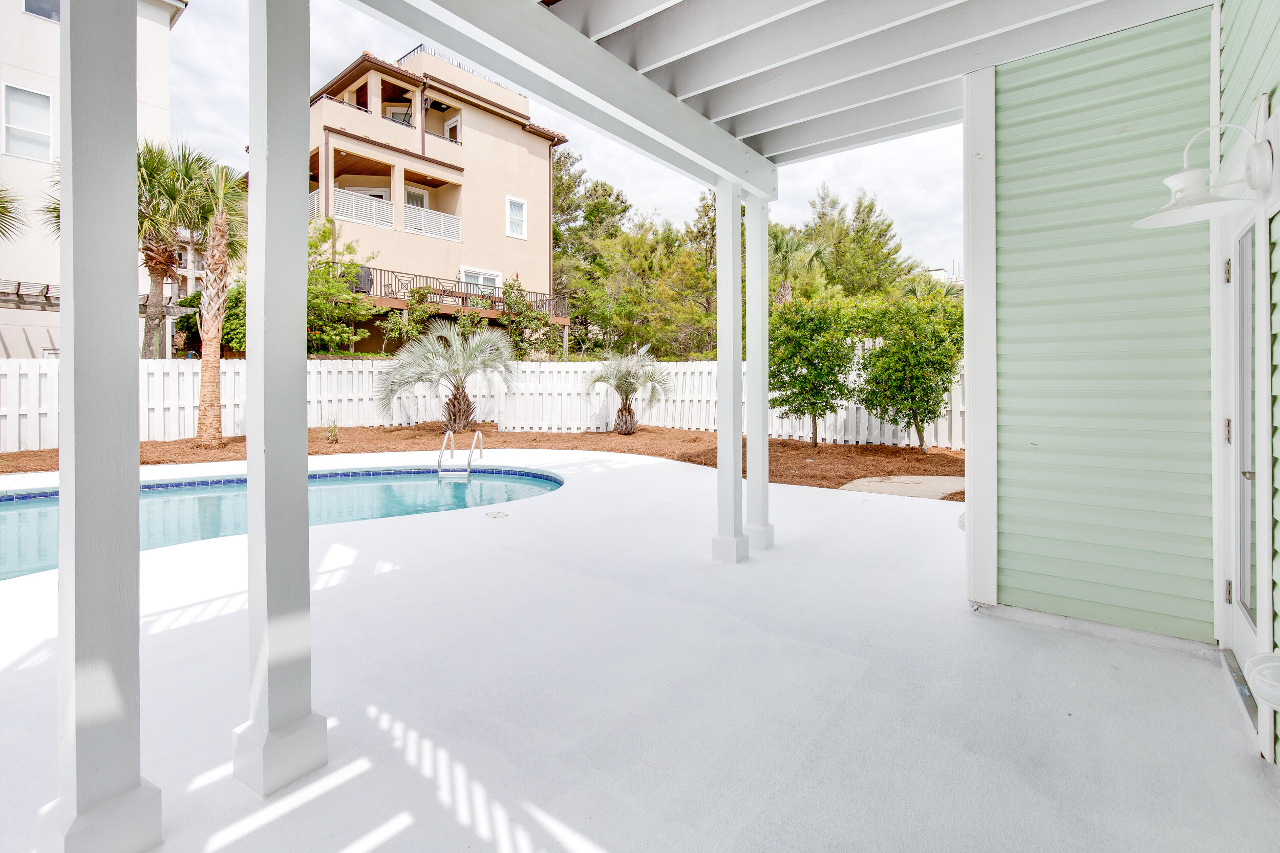 SANDCASTLES BY THE SEA S/D - Residential