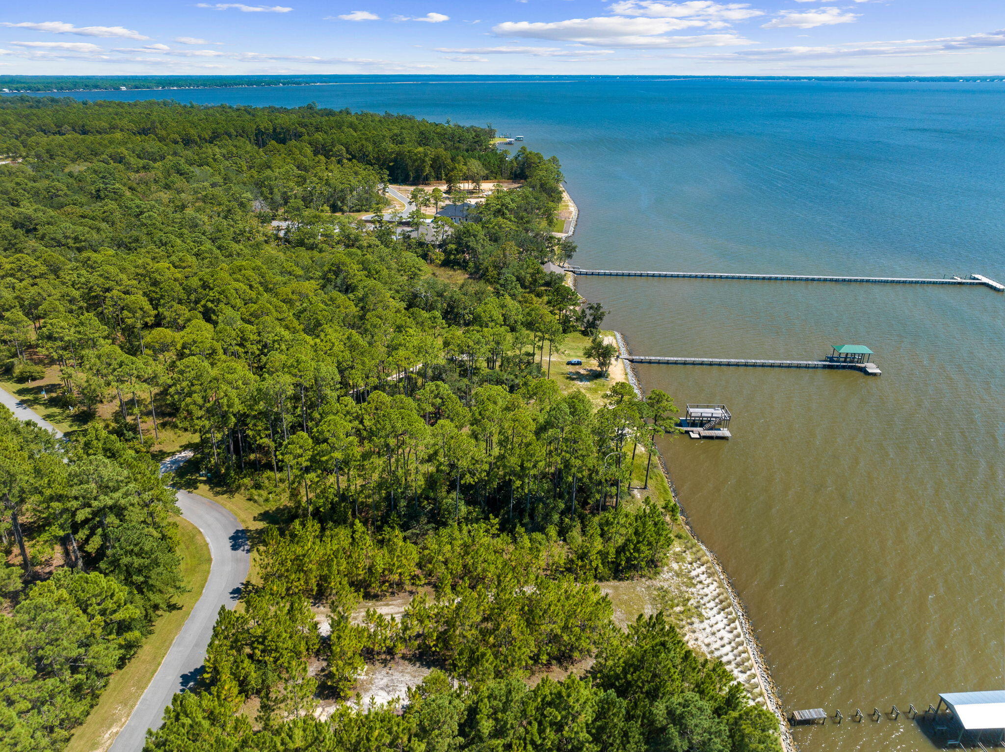 BAY HARBOUR - Land