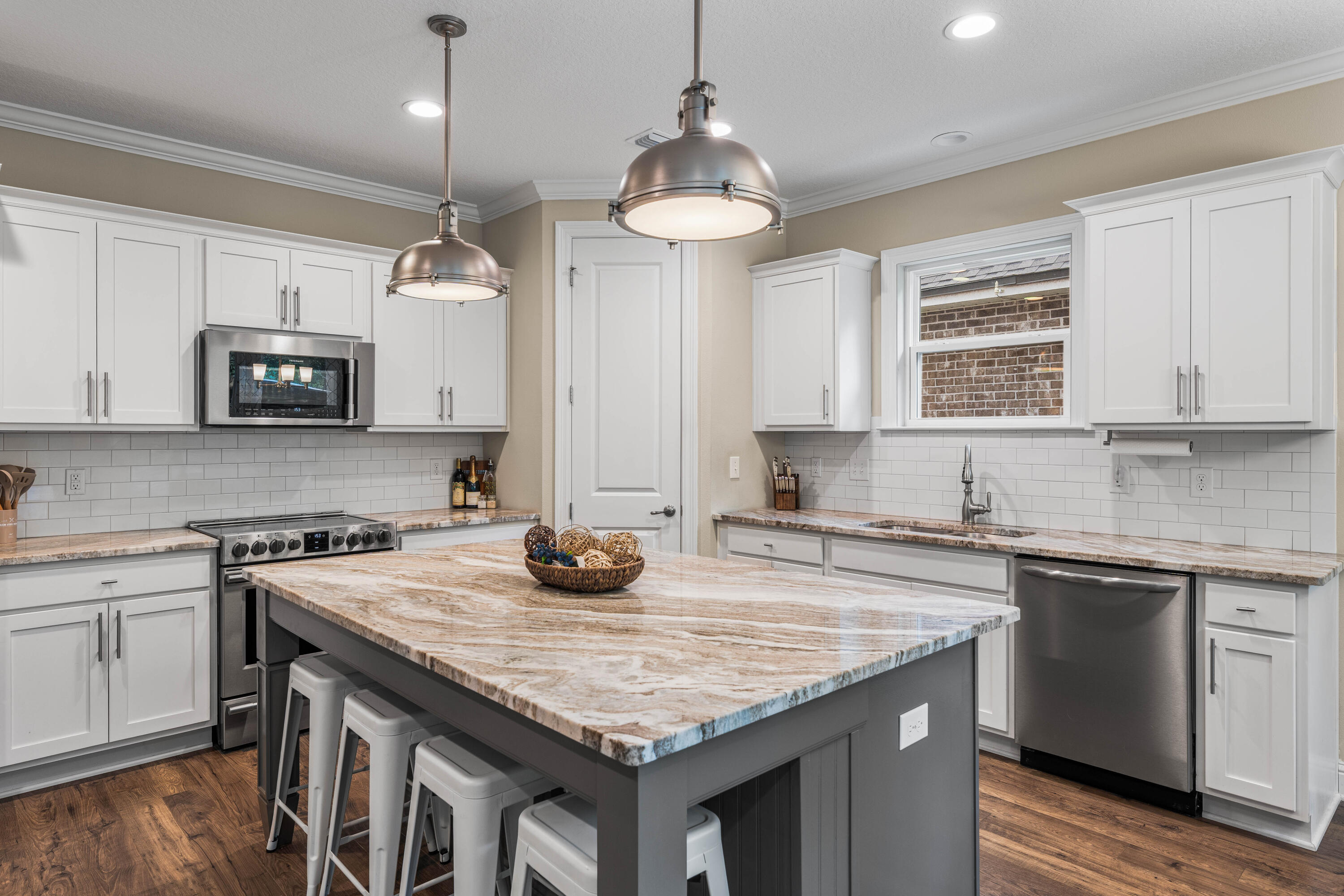 LAUREL OAKS S/D - Residential