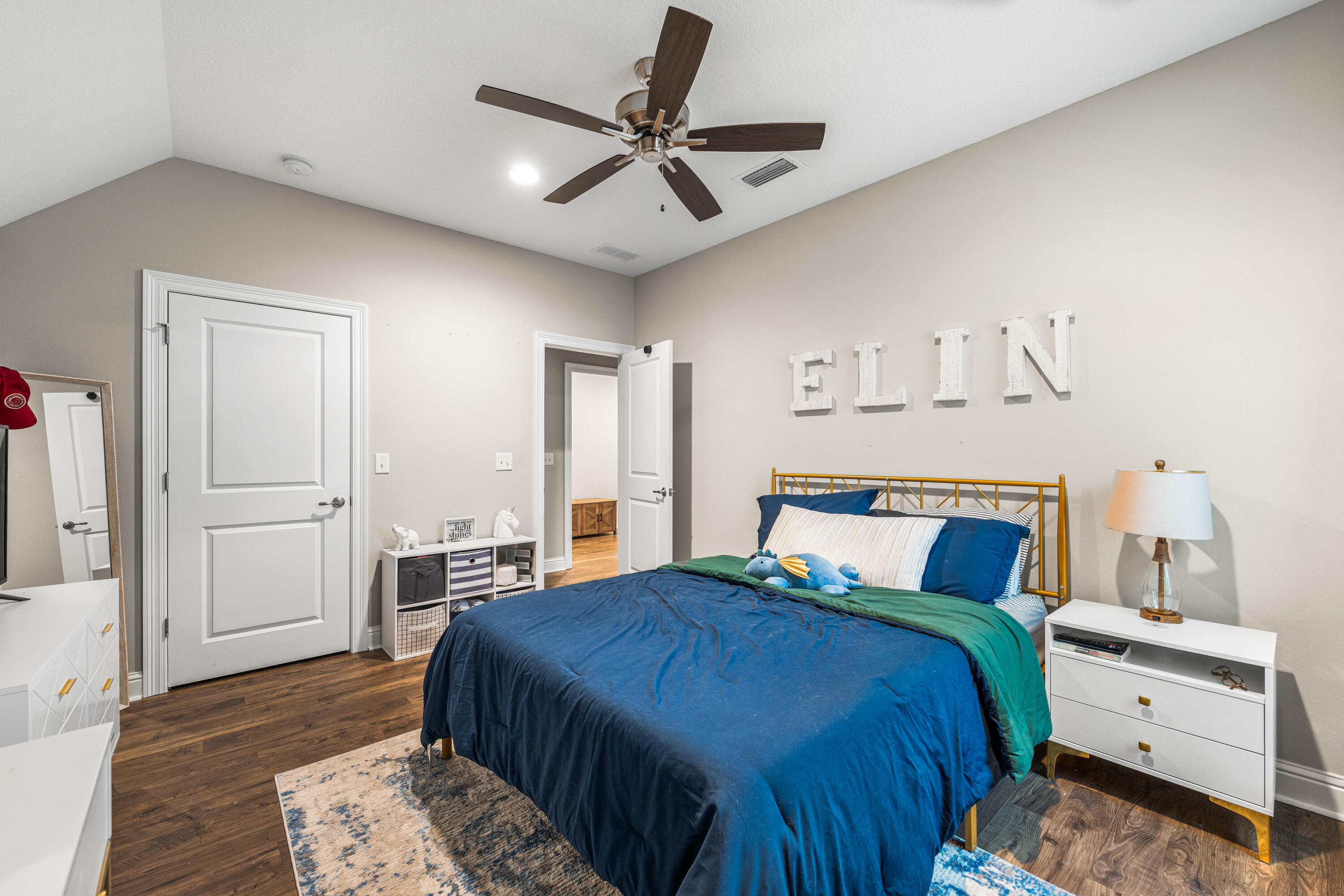 LAUREL OAKS S/D - Residential