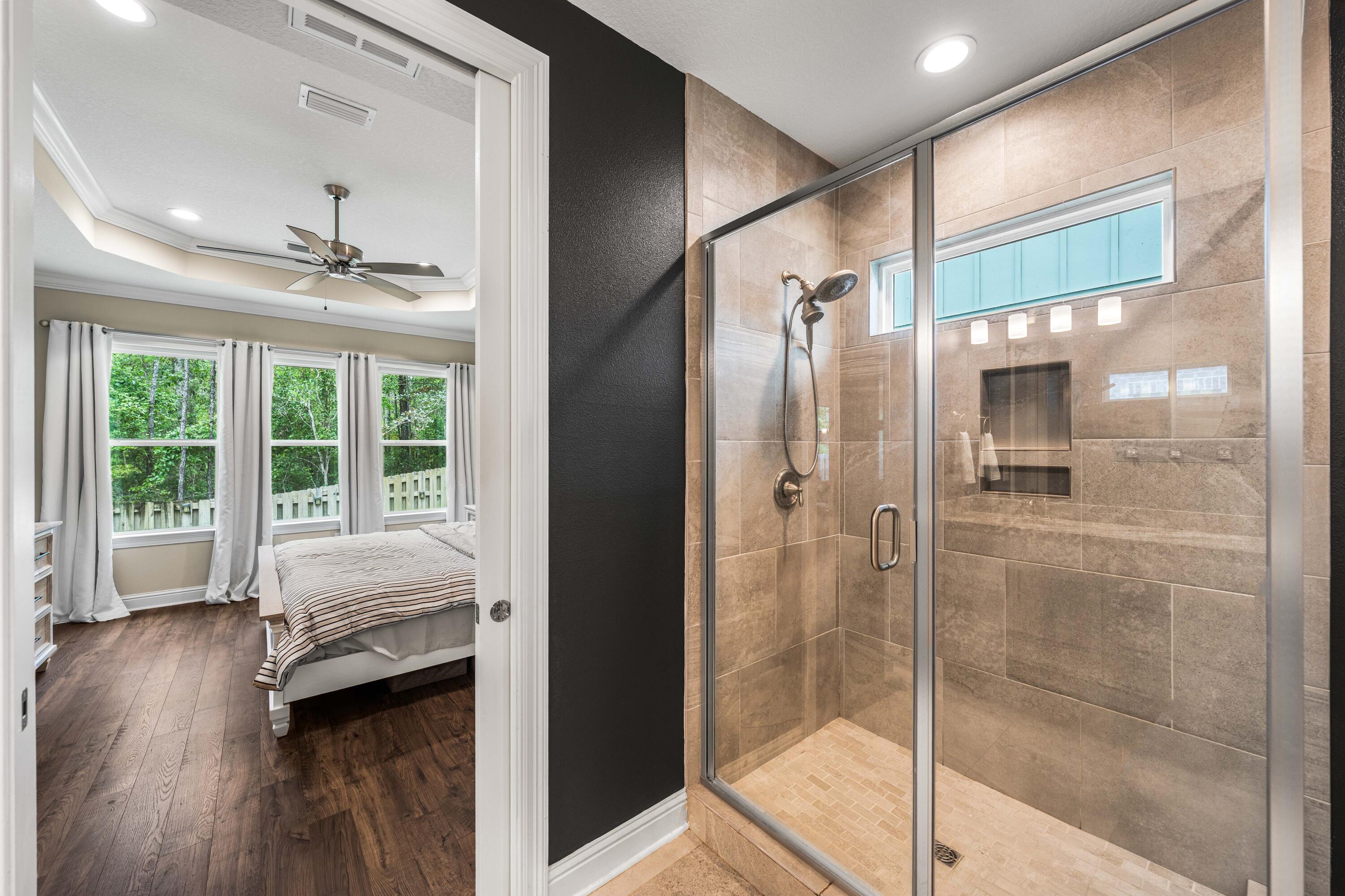 LAUREL OAKS S/D - Residential