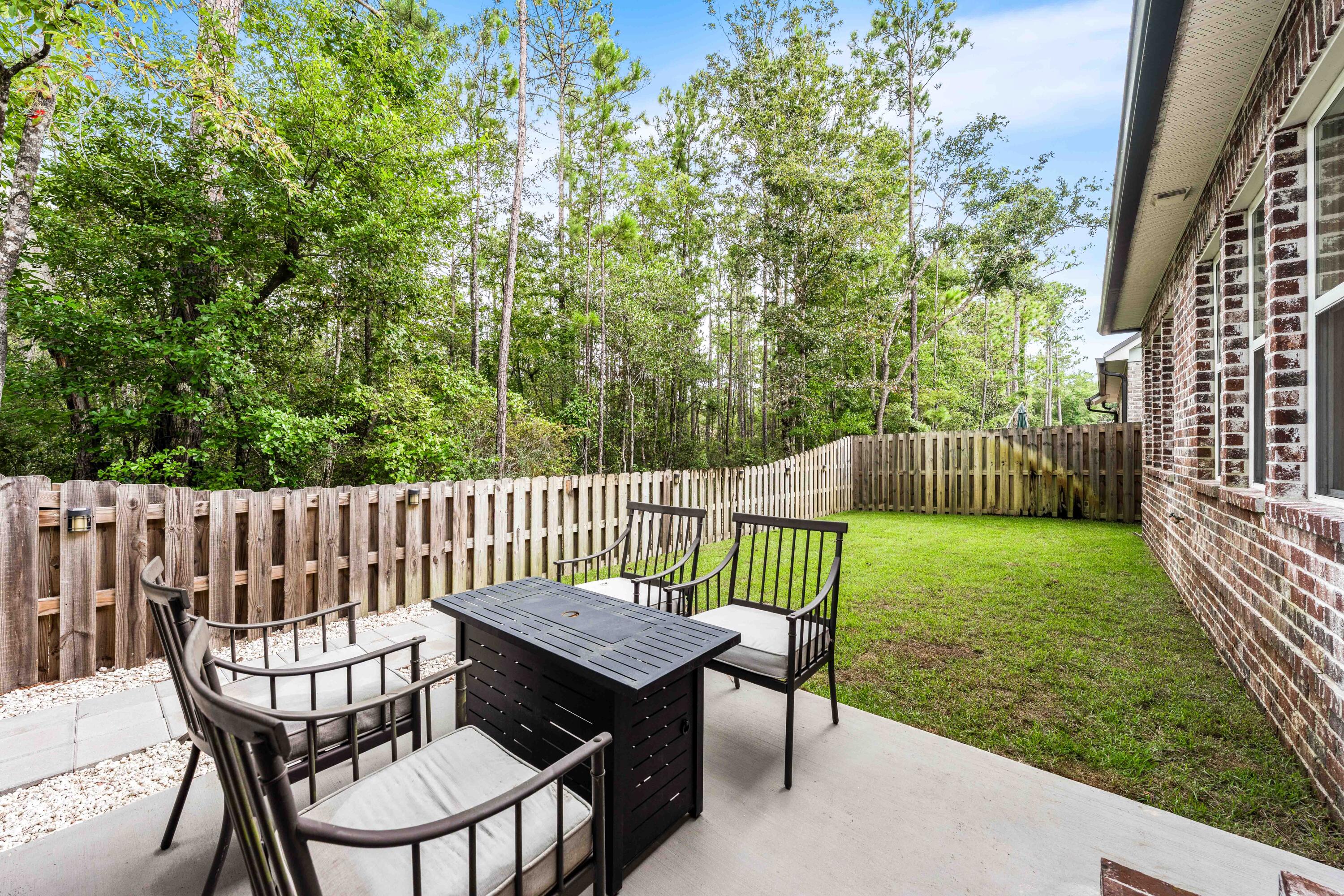 LAUREL OAKS S/D - Residential