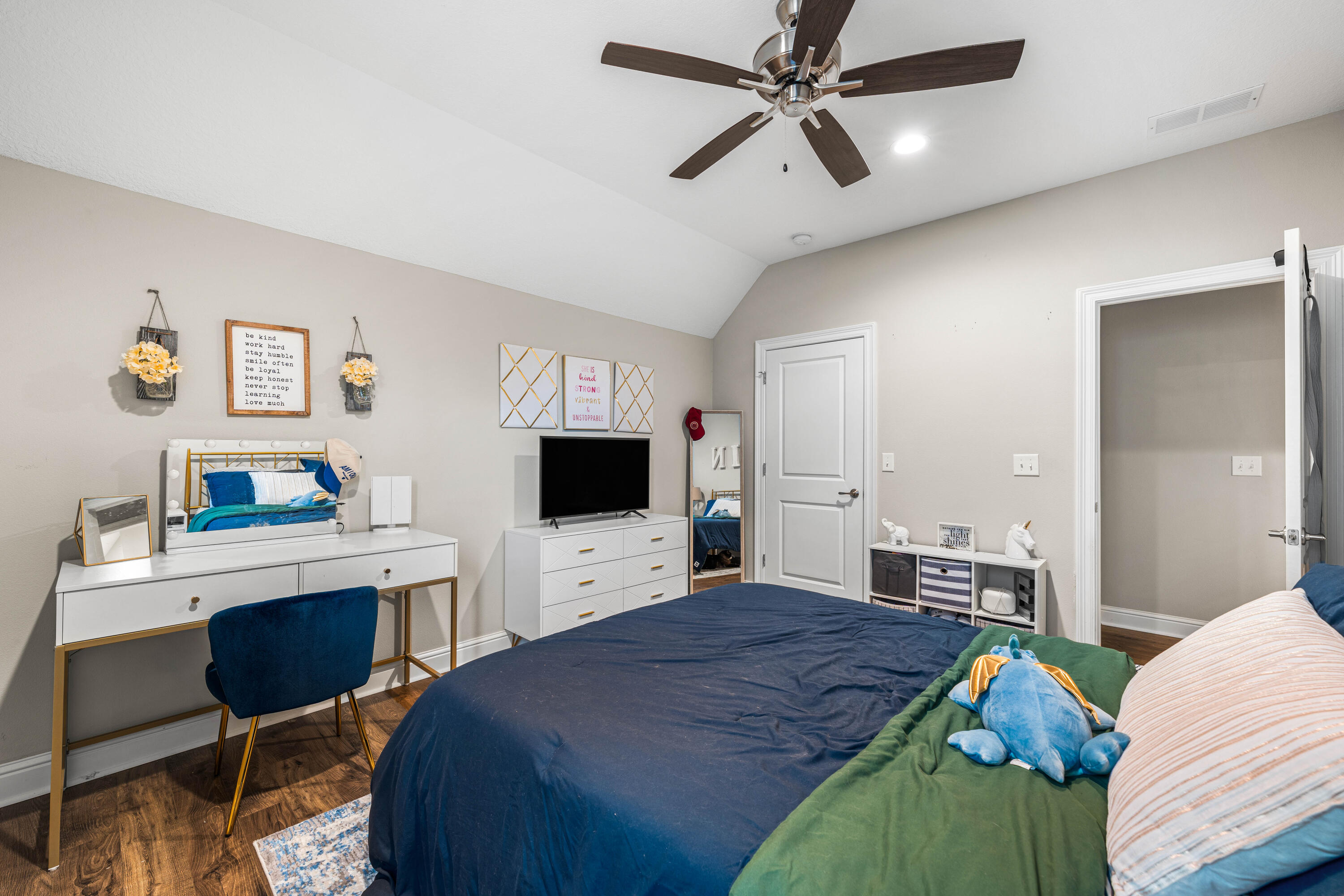 LAUREL OAKS S/D - Residential
