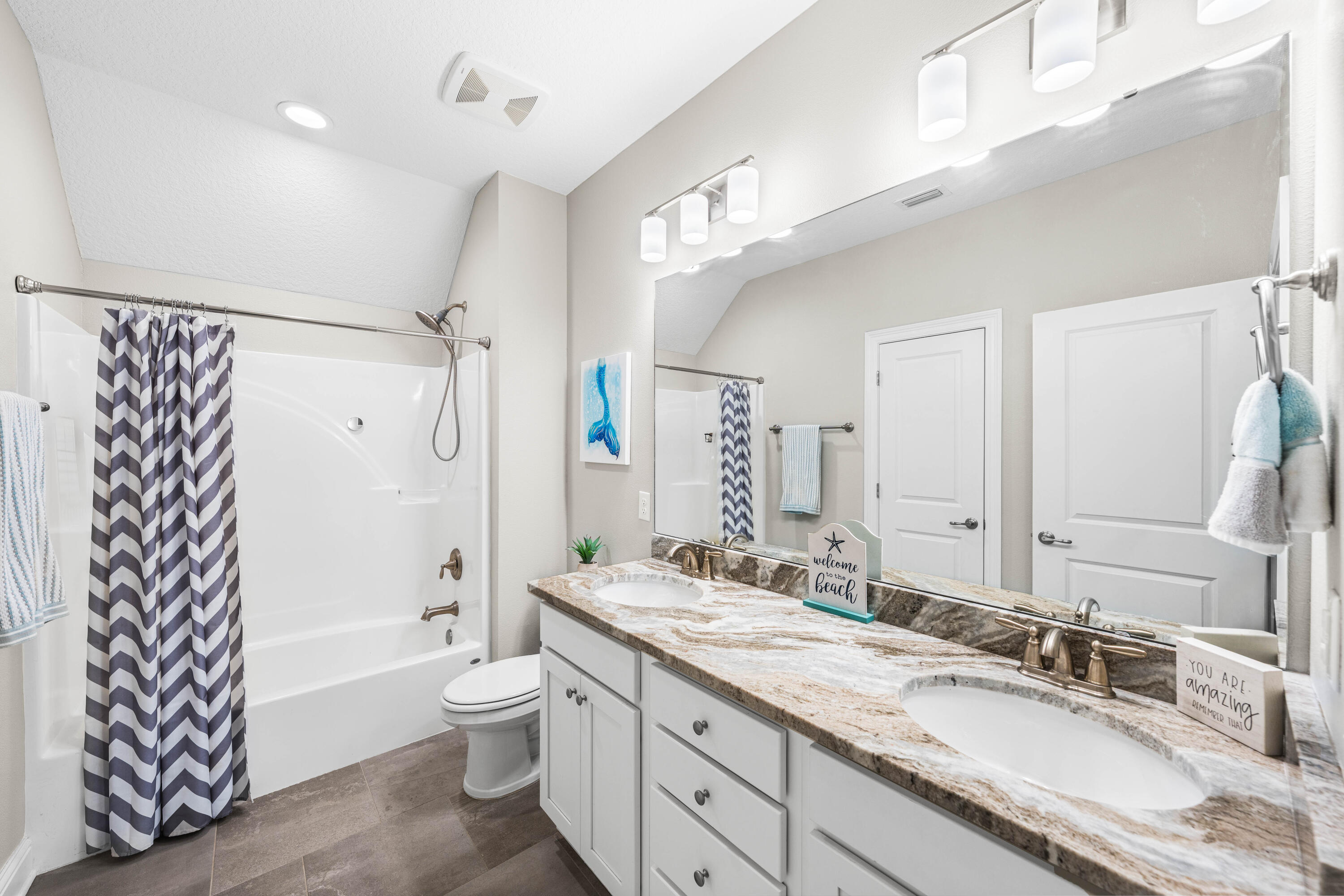 LAUREL OAKS S/D - Residential