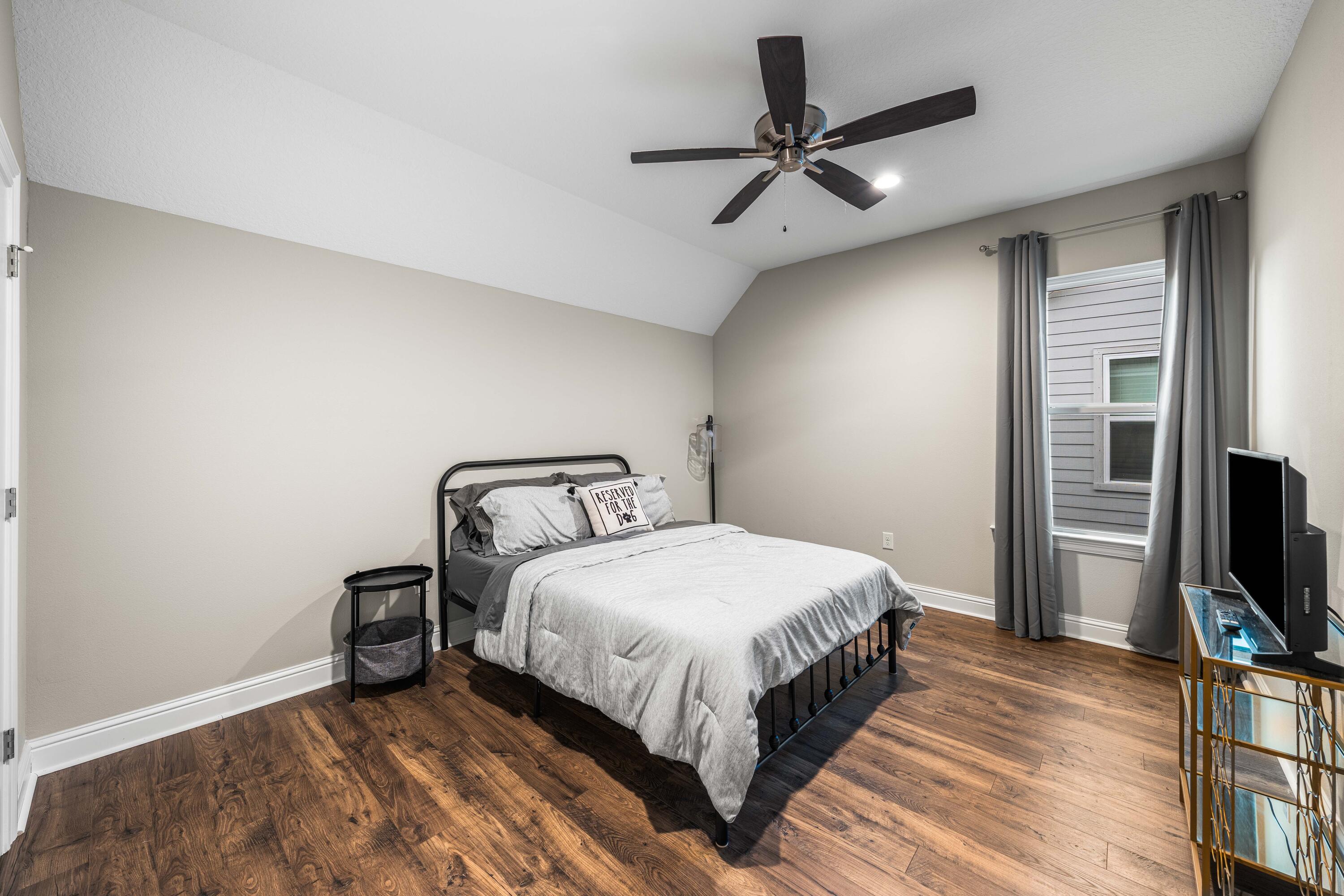 LAUREL OAKS S/D - Residential