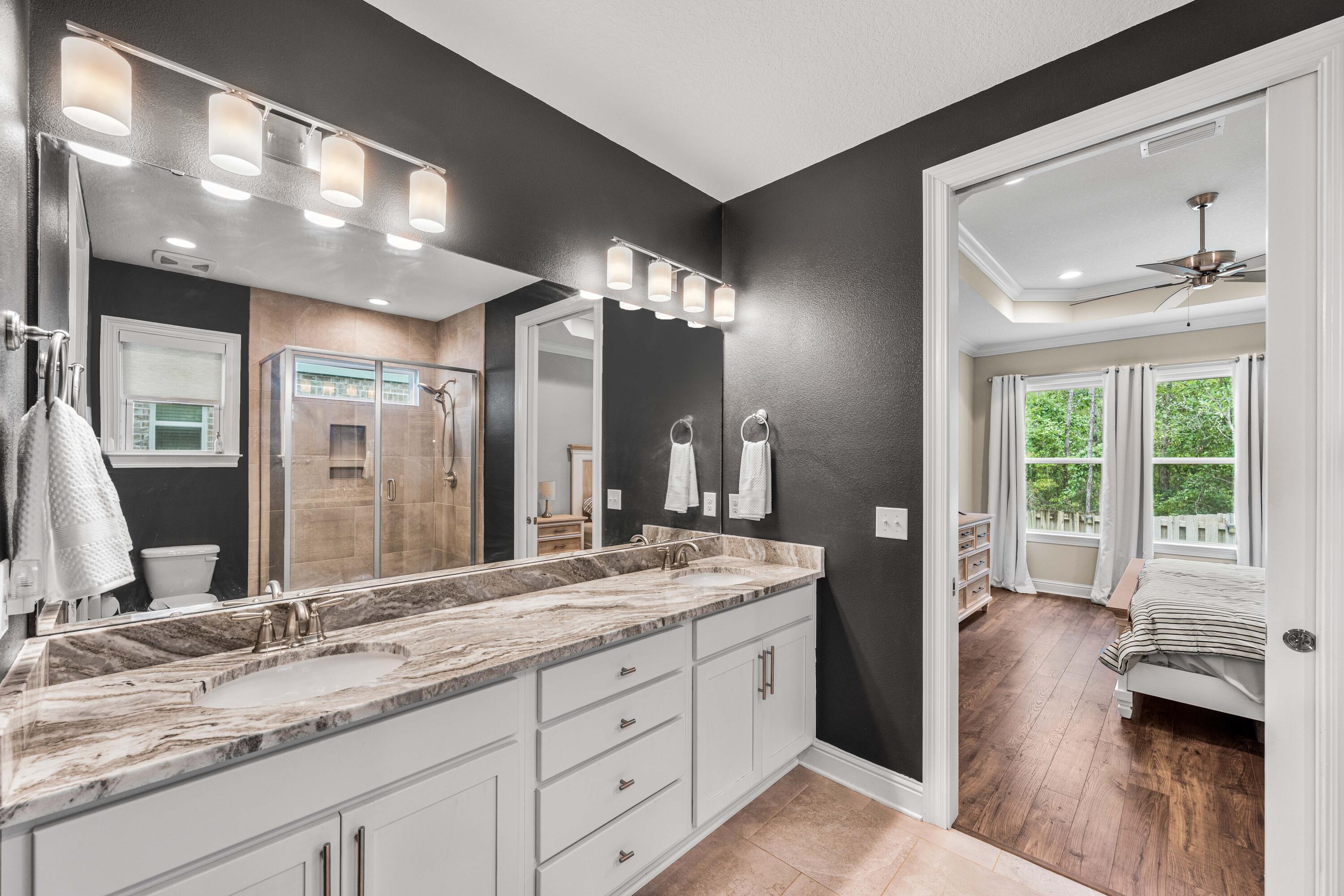 LAUREL OAKS S/D - Residential