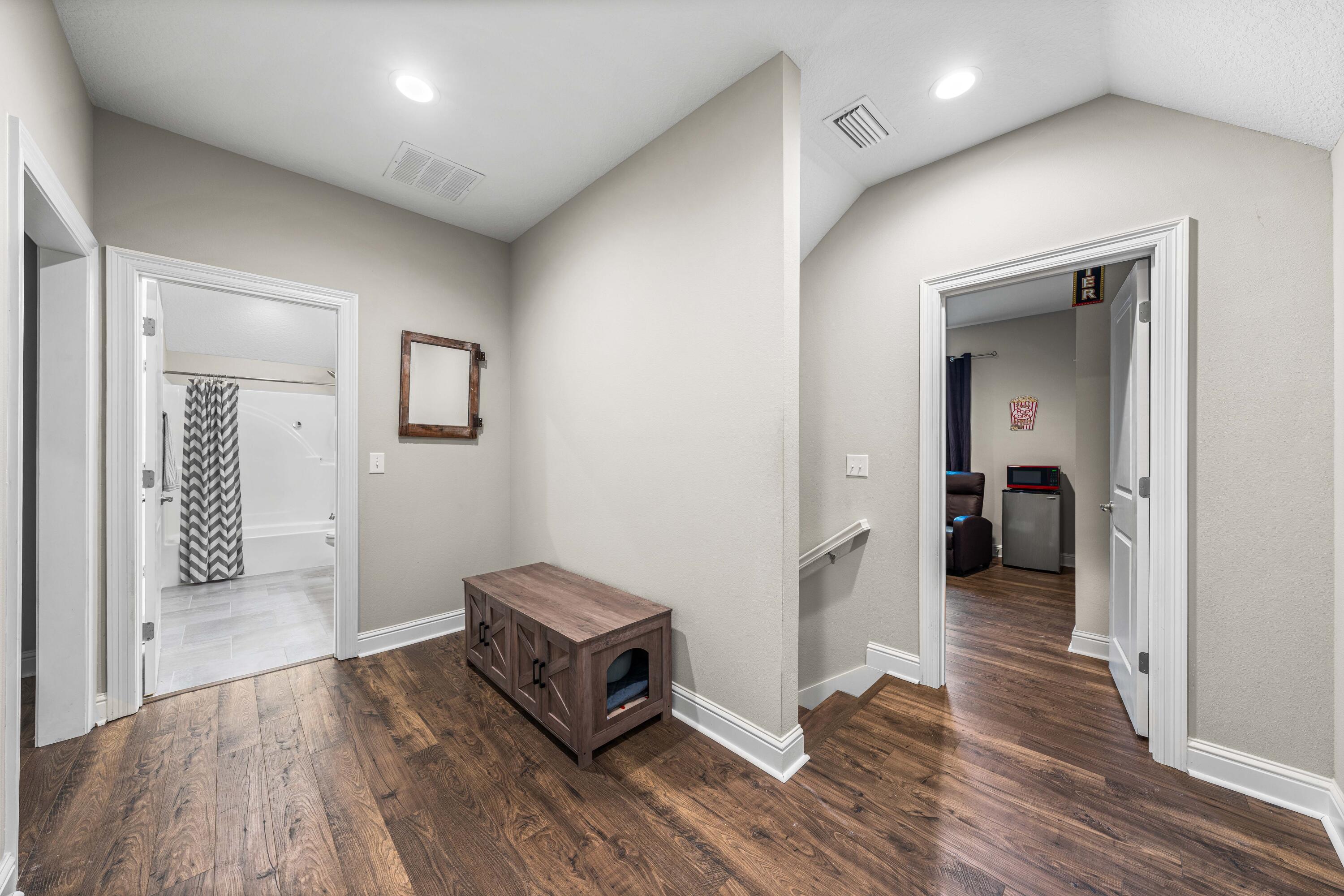 LAUREL OAKS S/D - Residential