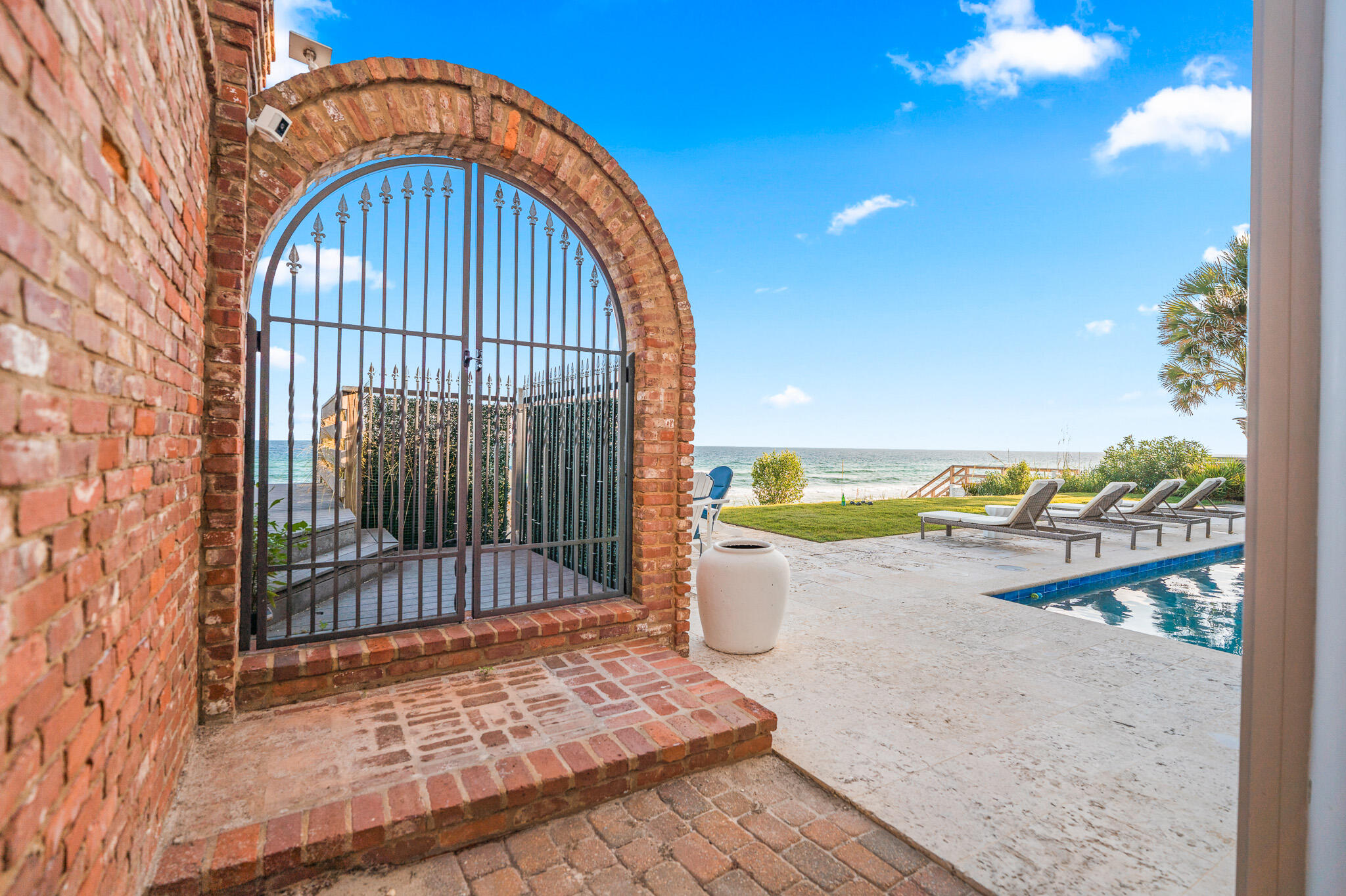BLUE MOUNTAIN BEACH - Residential