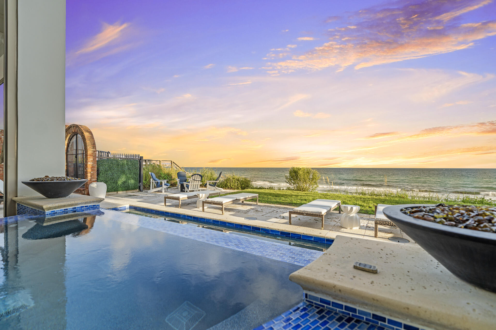 BLUE MOUNTAIN BEACH - Residential