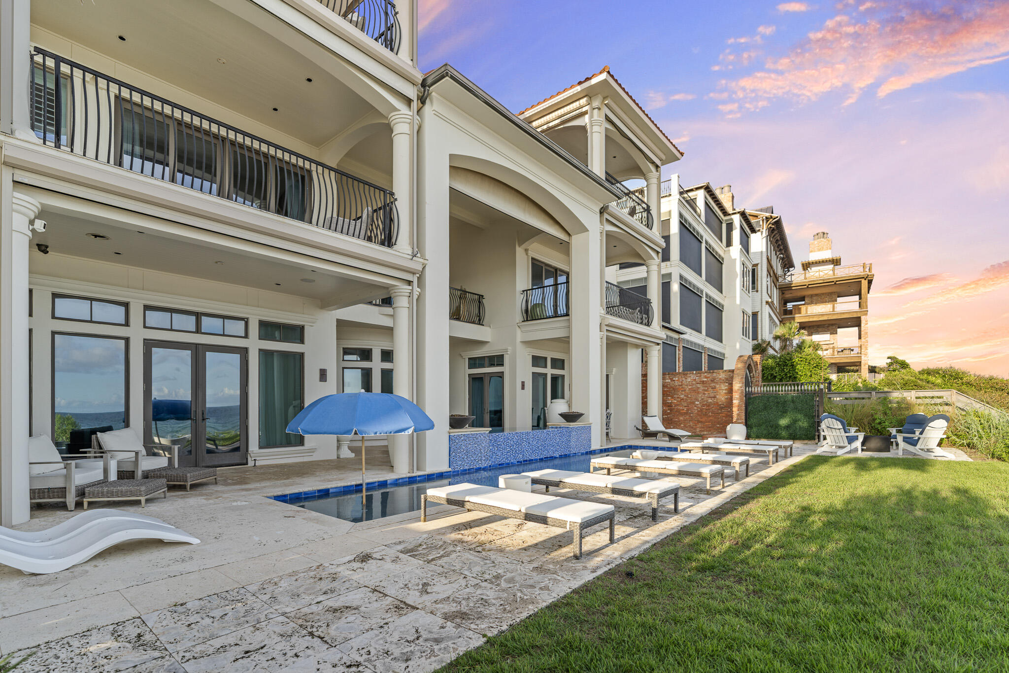 BLUE MOUNTAIN BEACH - Residential