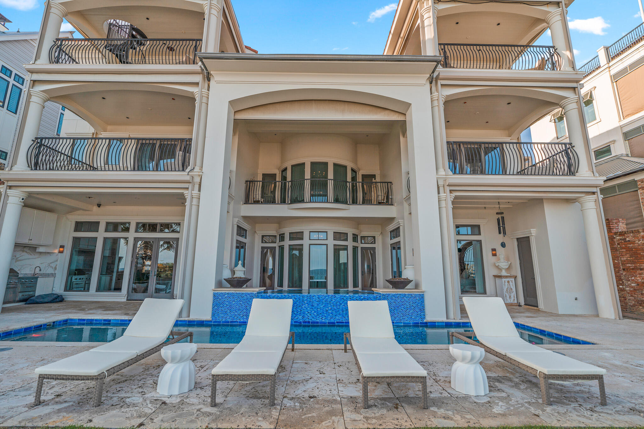 BLUE MOUNTAIN BEACH - Residential