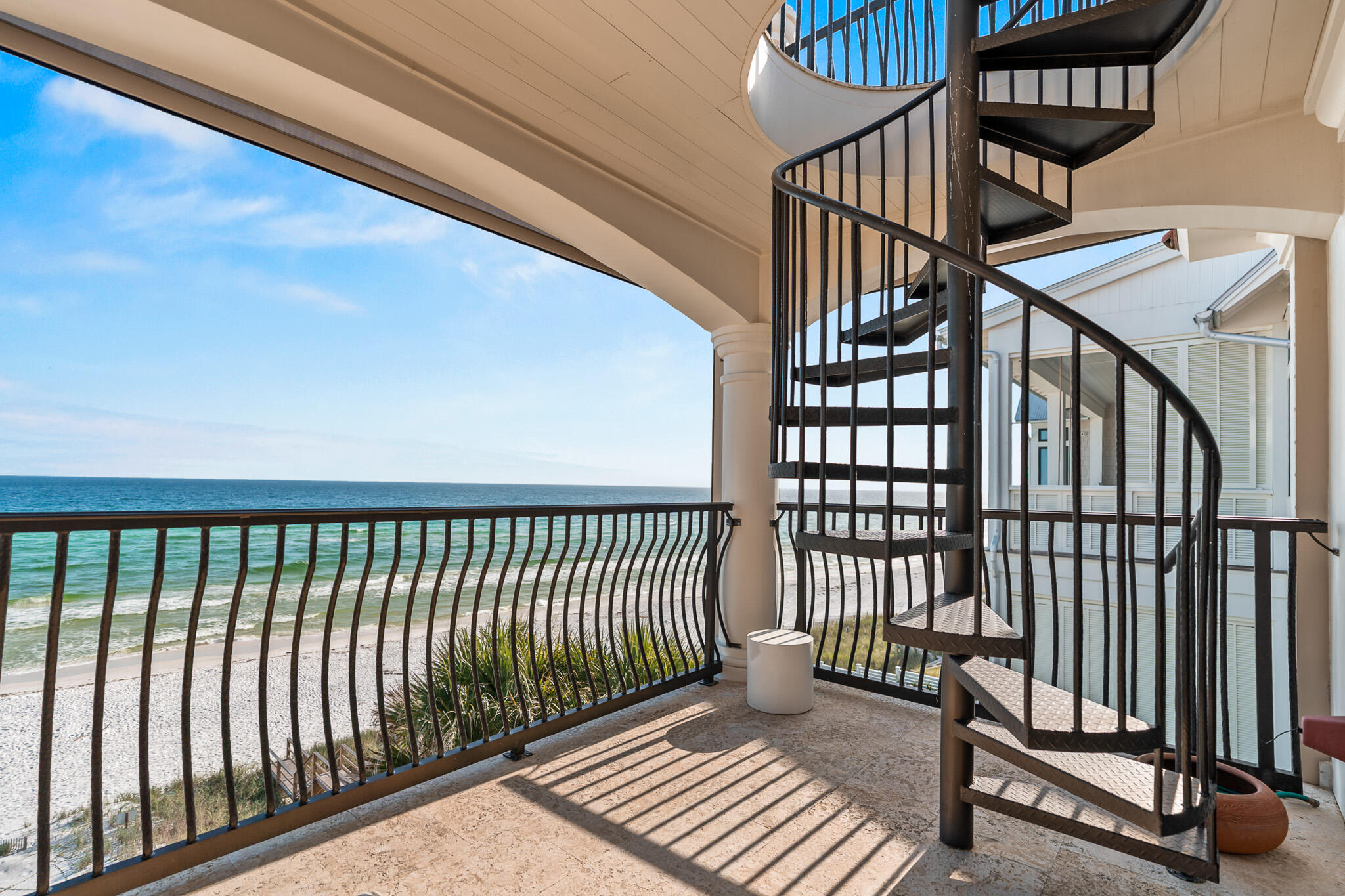 BLUE MOUNTAIN BEACH - Residential