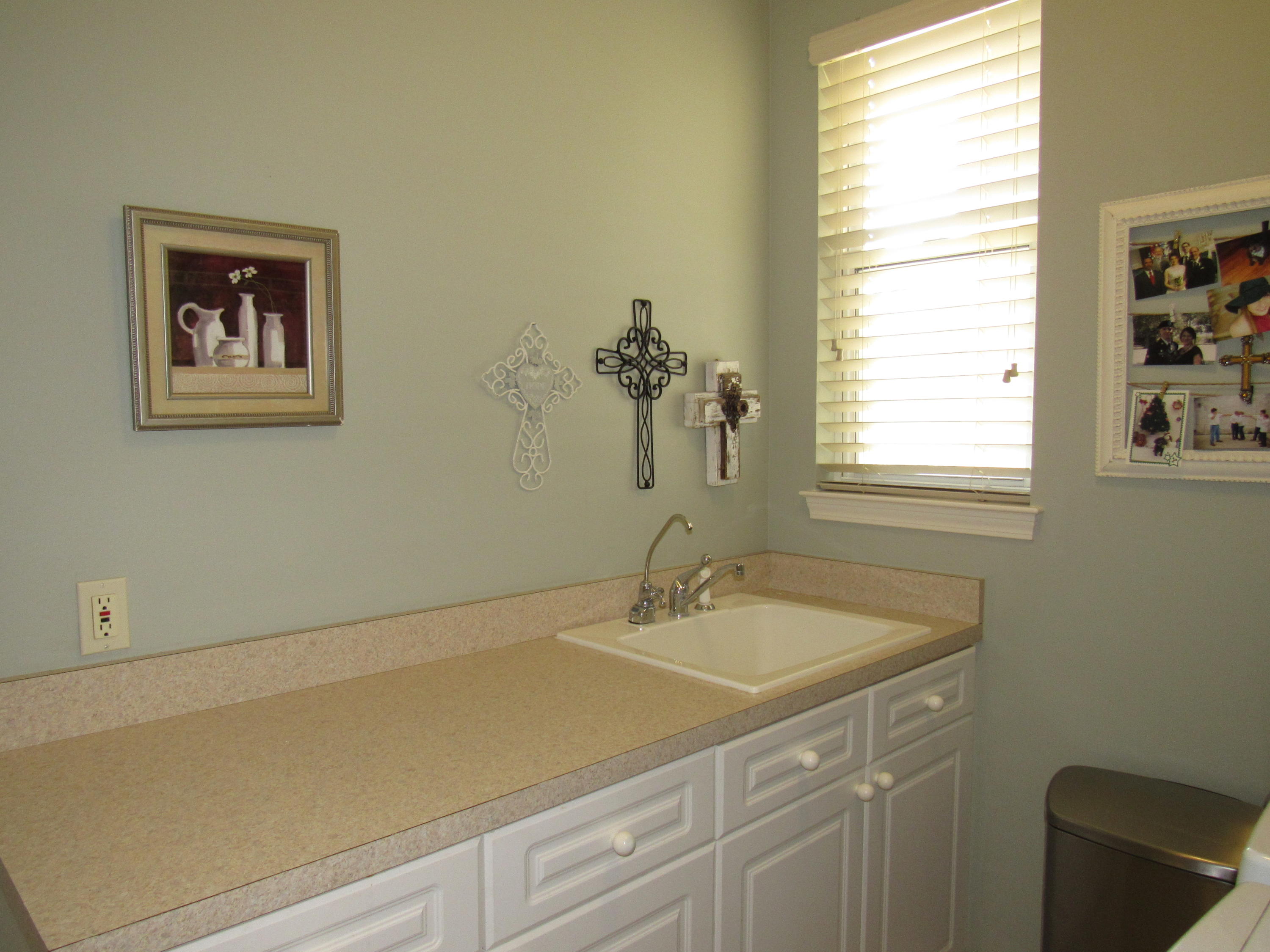 BAYSHORE PLACE PH 1 - Residential