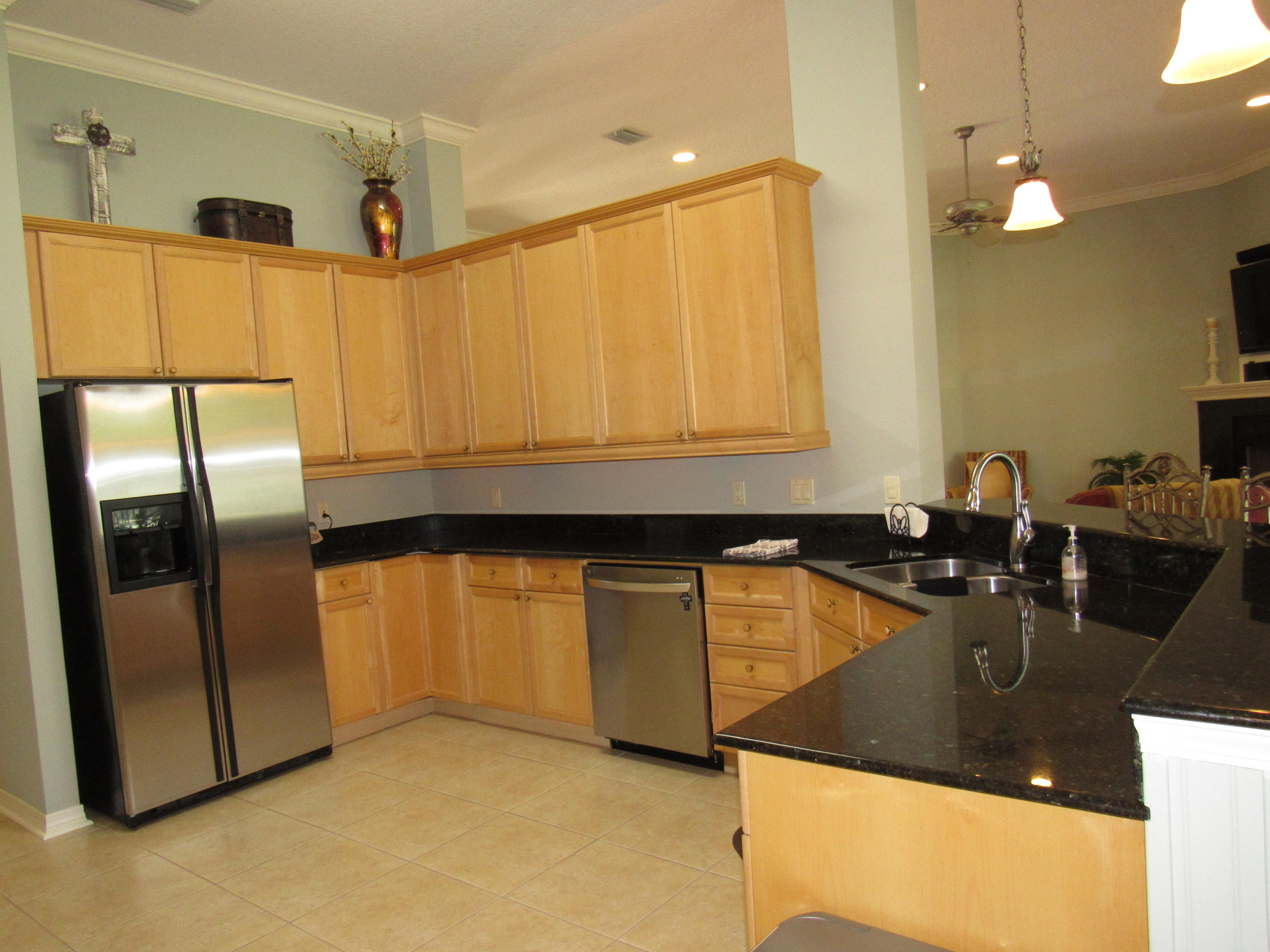 BAYSHORE PLACE PH 1 - Residential