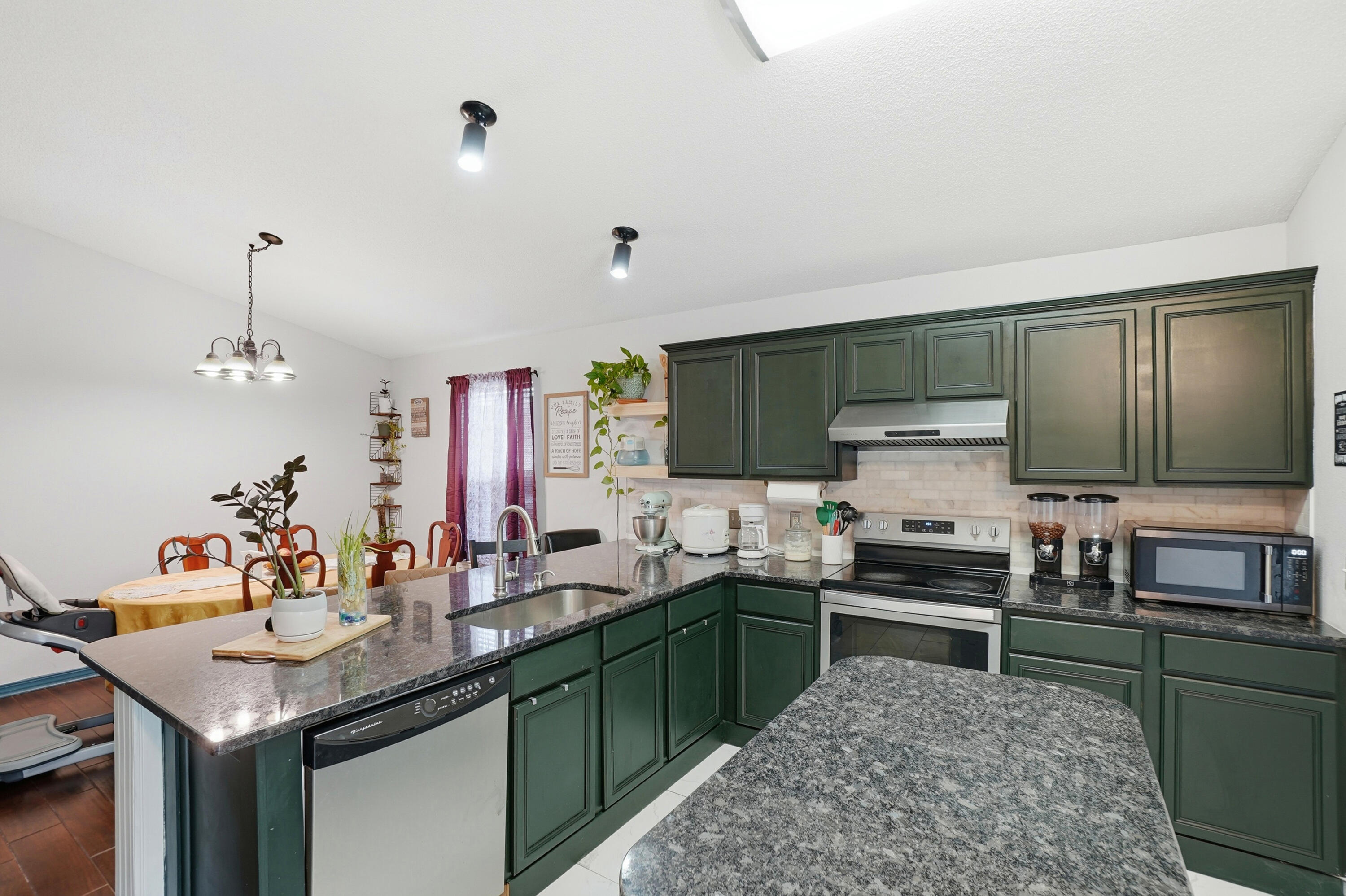 PROMISE CREEK - Residential