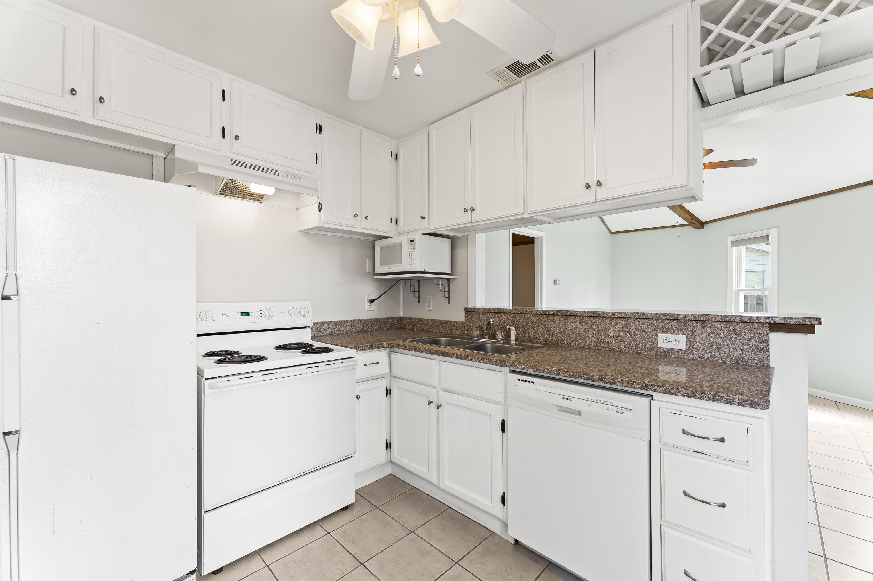 RIVIERA BEACH - Residential