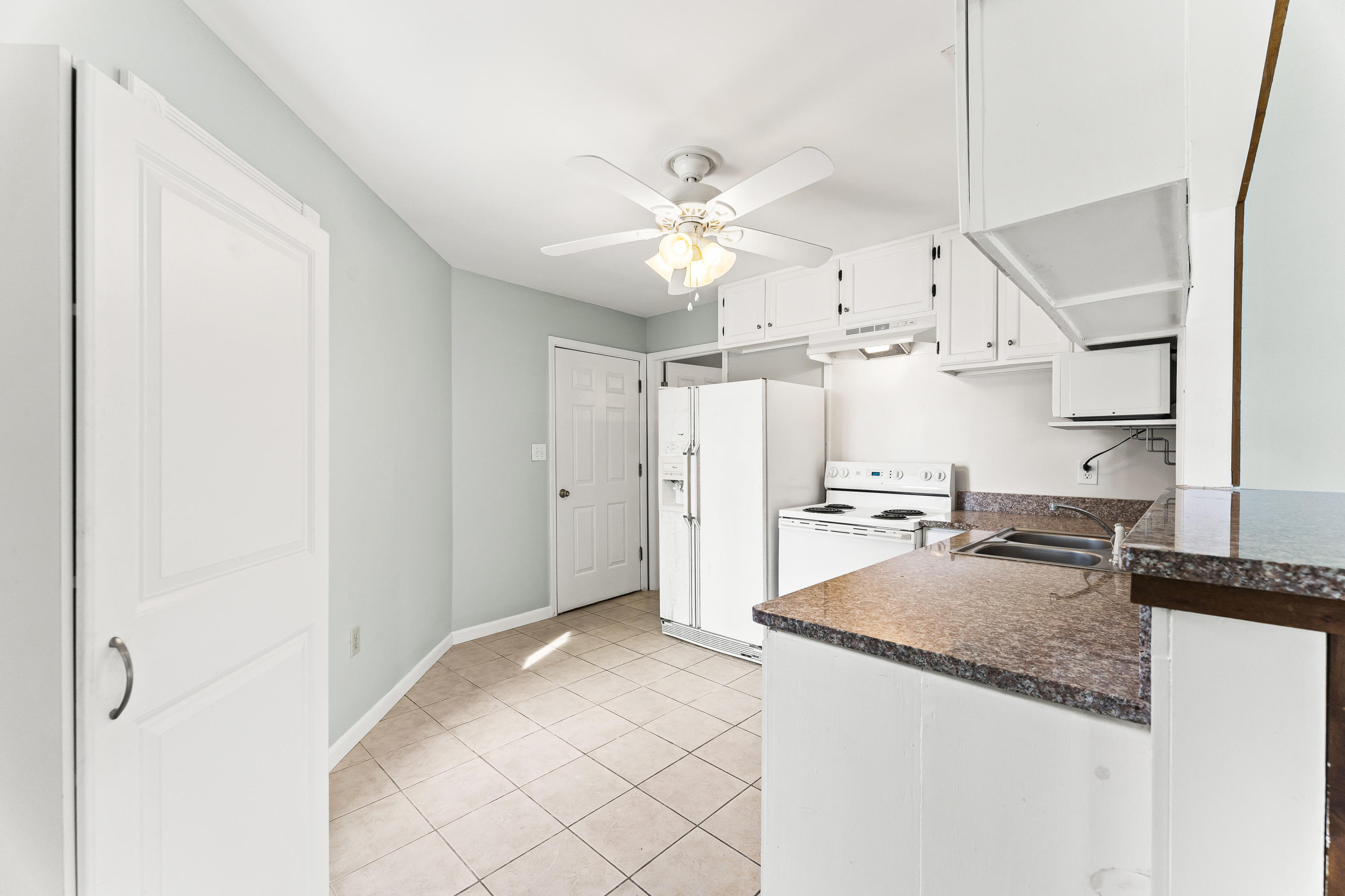 RIVIERA BEACH - Residential