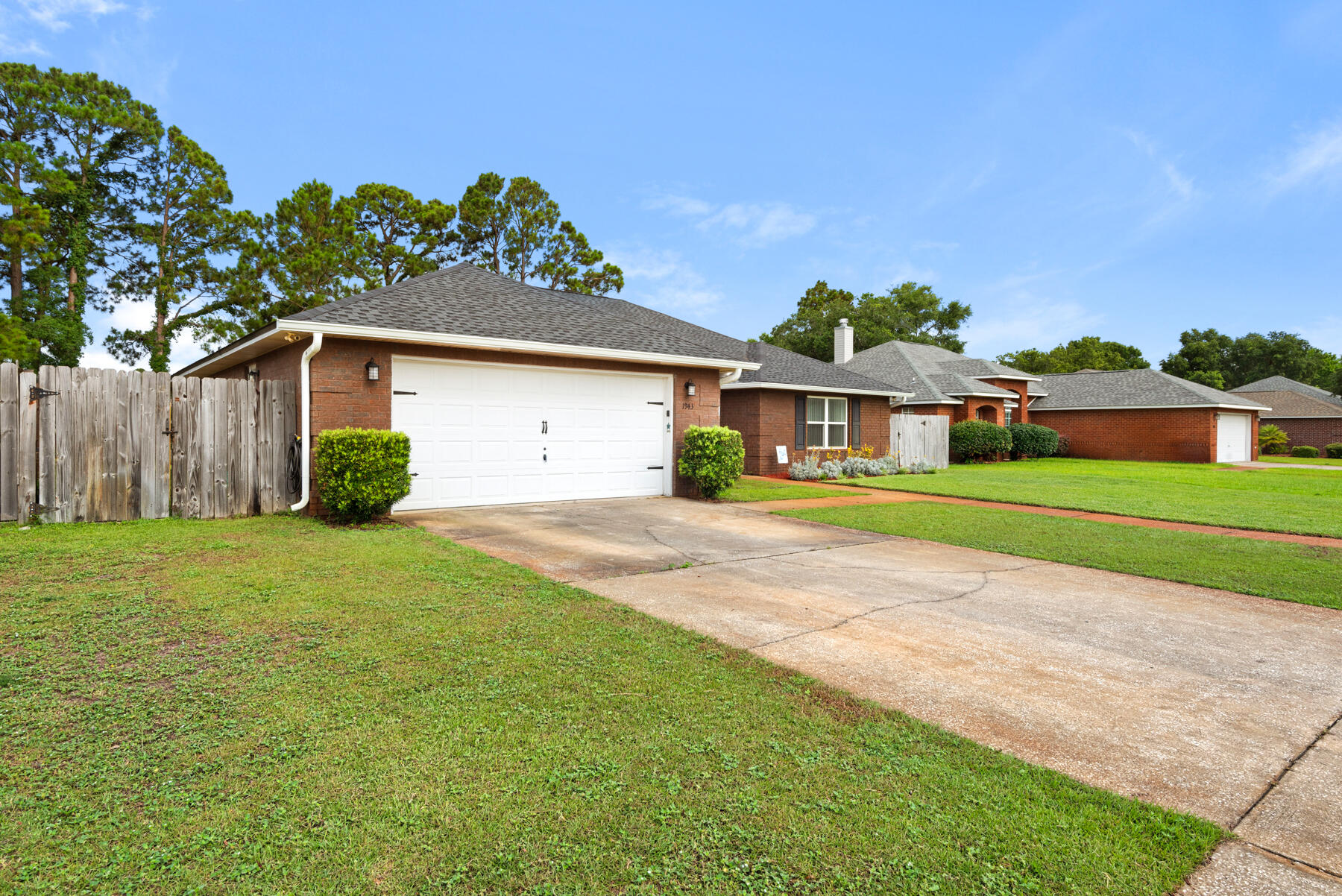 MELISSA OAKS - Residential