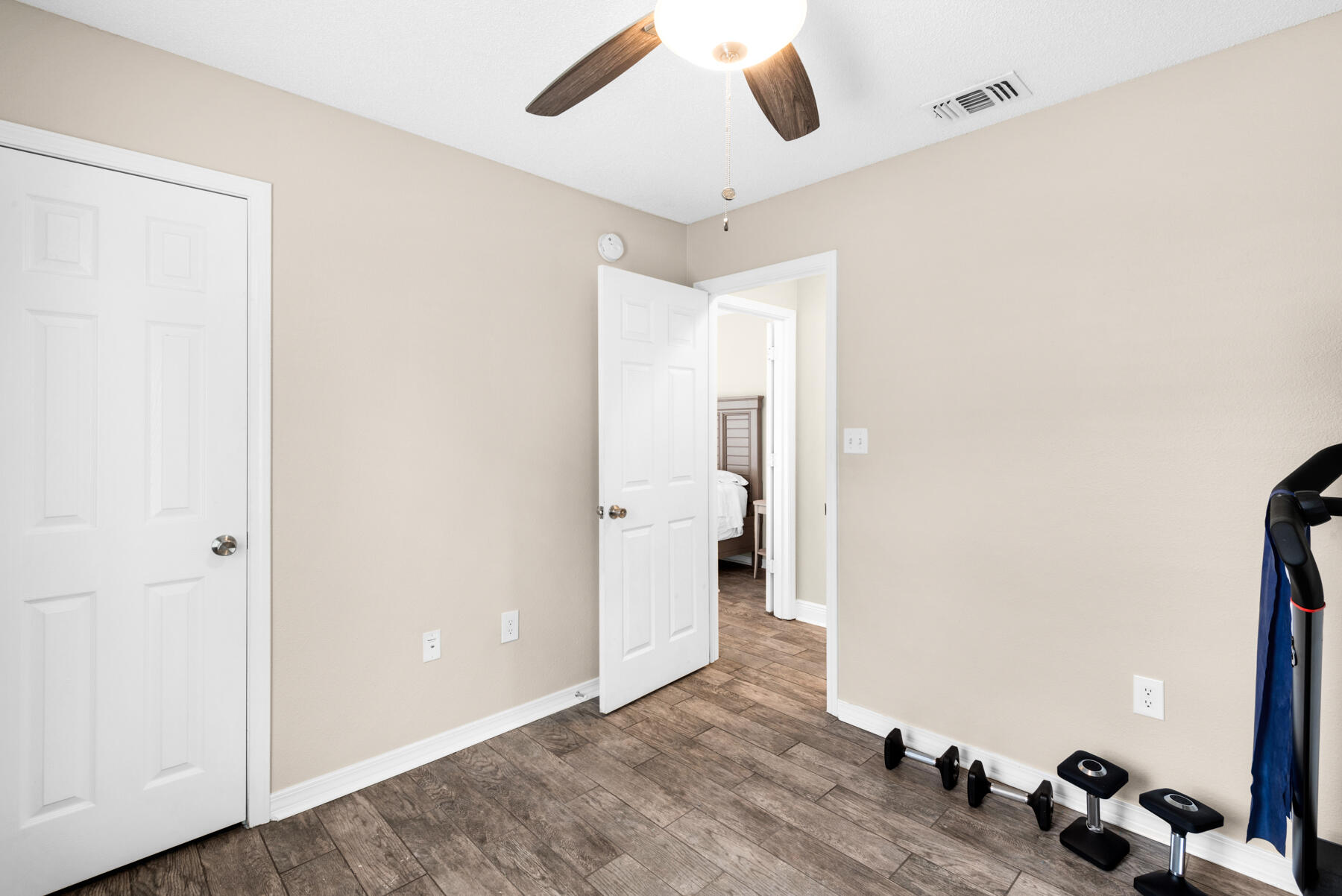 MELISSA OAKS - Residential