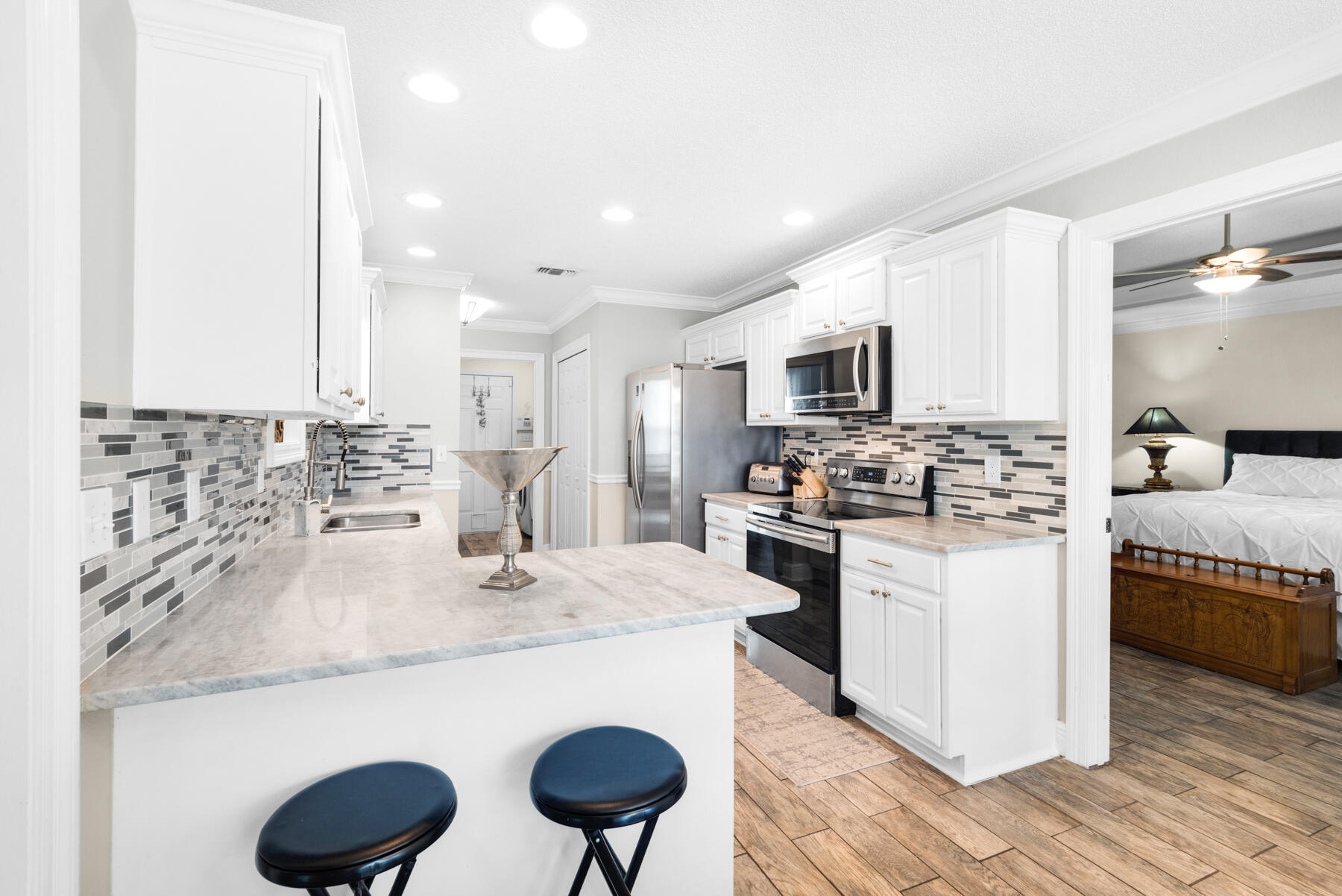 MELISSA OAKS - Residential