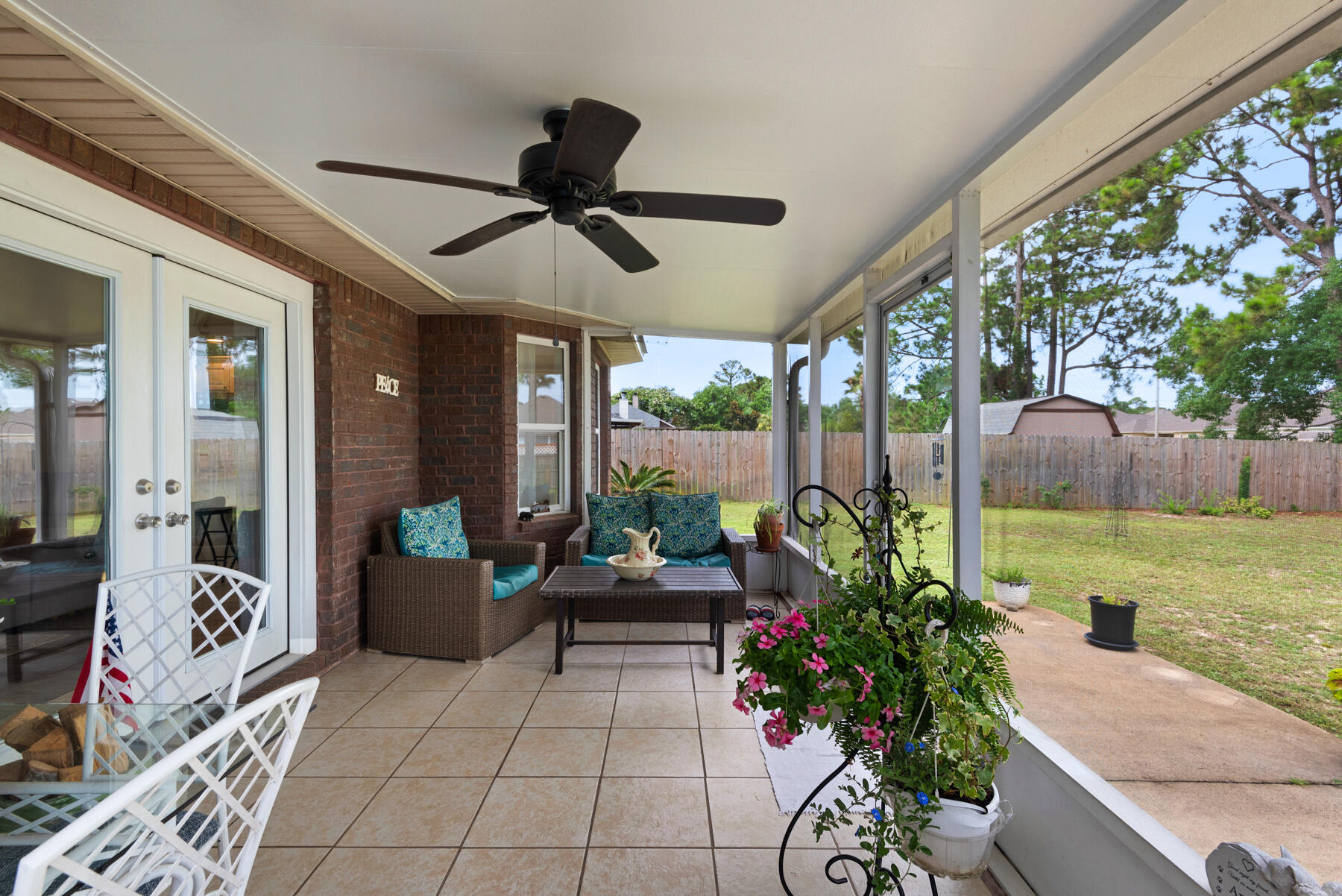 MELISSA OAKS - Residential