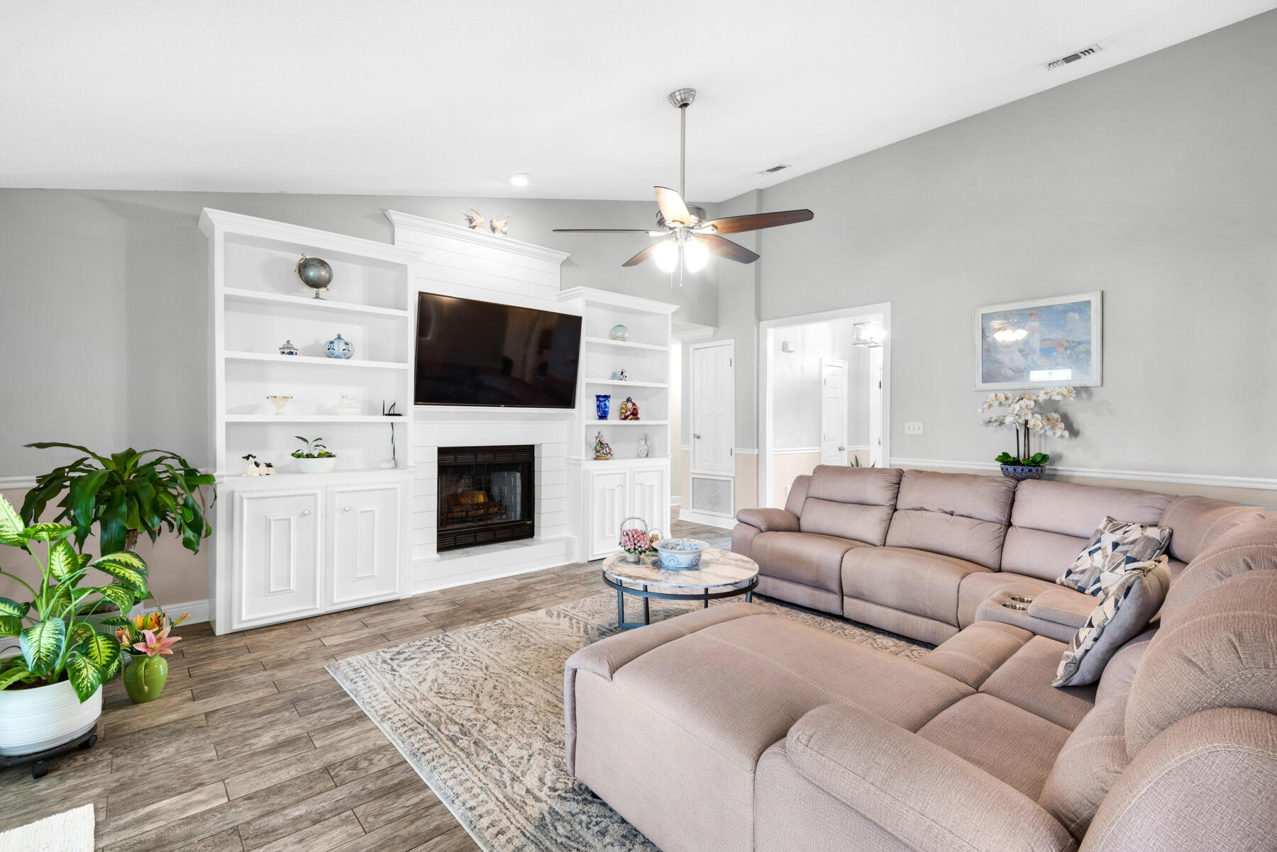 MELISSA OAKS - Residential