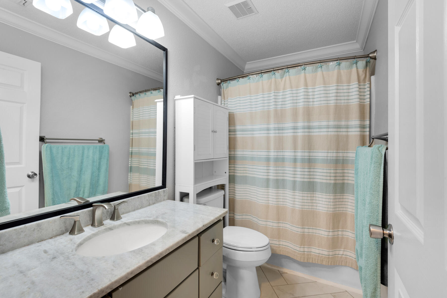 MELISSA OAKS - Residential