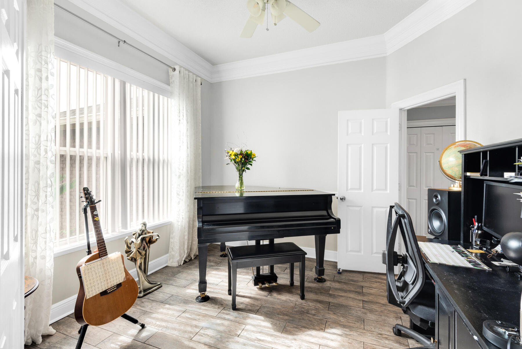 MELISSA OAKS - Residential