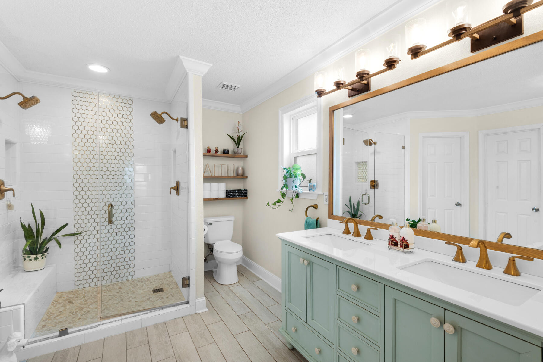 MELISSA OAKS - Residential