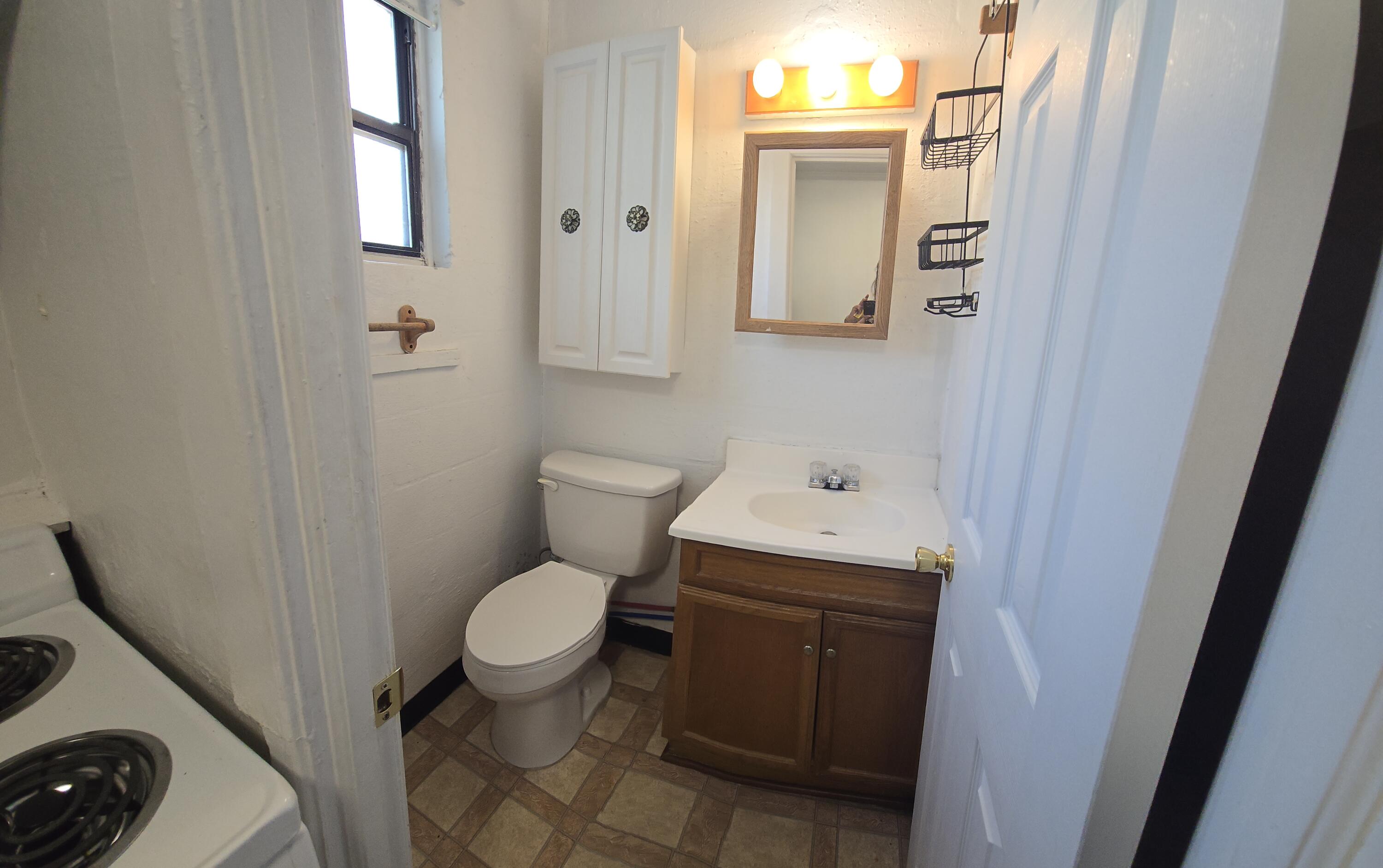 EDGEWATER - Residential Lease