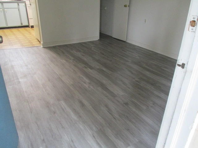 EDGEWATER - Residential Lease