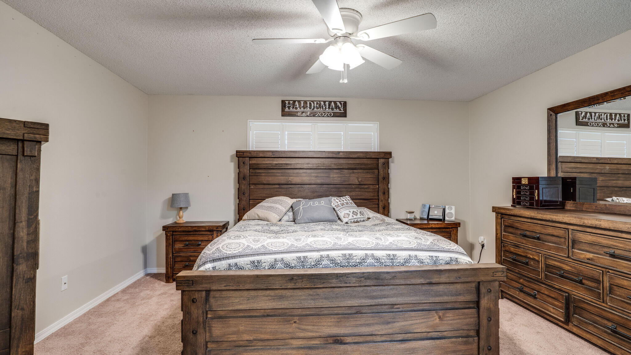 WHISPERING WOODS - Residential