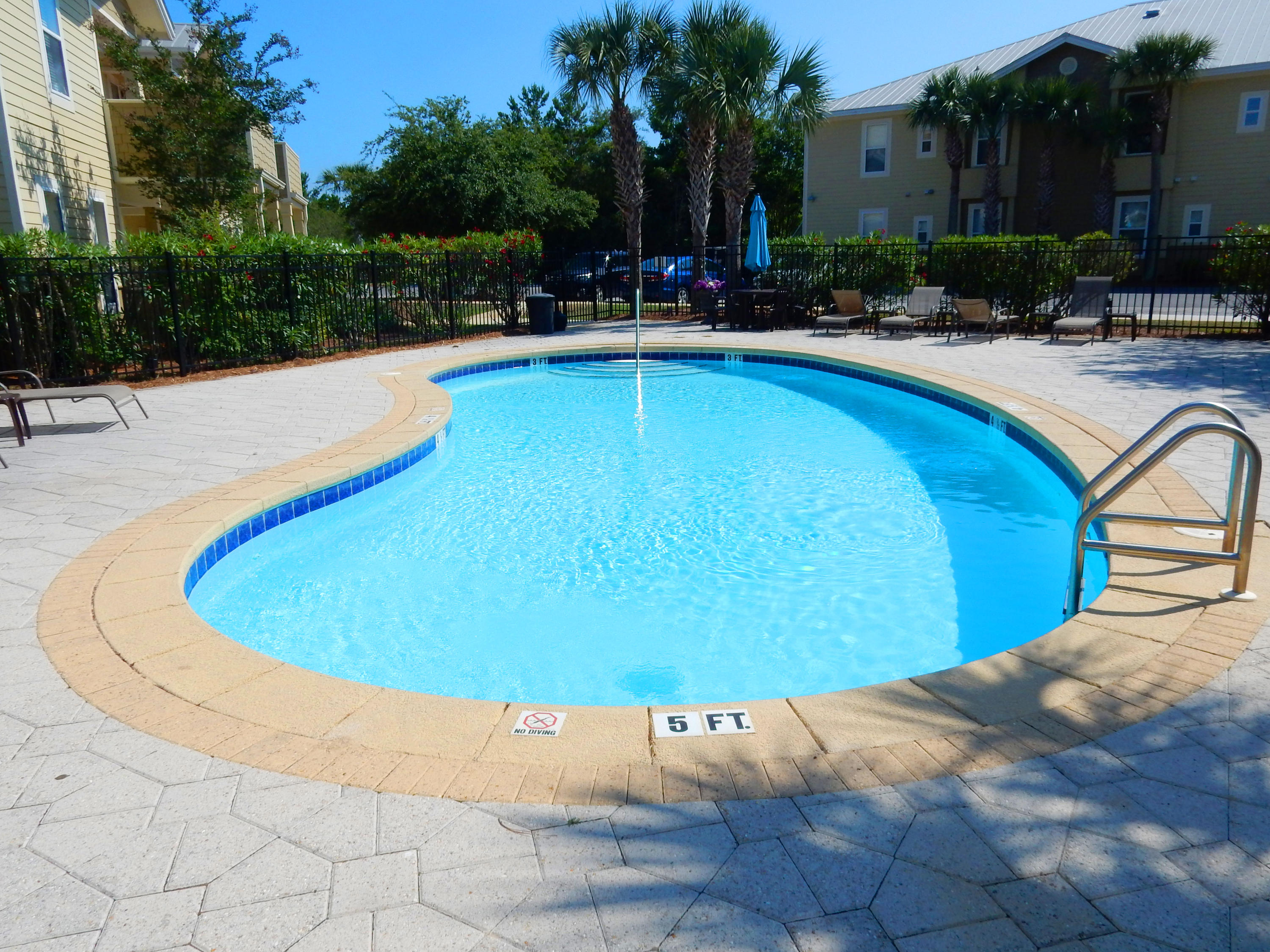 TOPSAIL VILLAGE - Residential